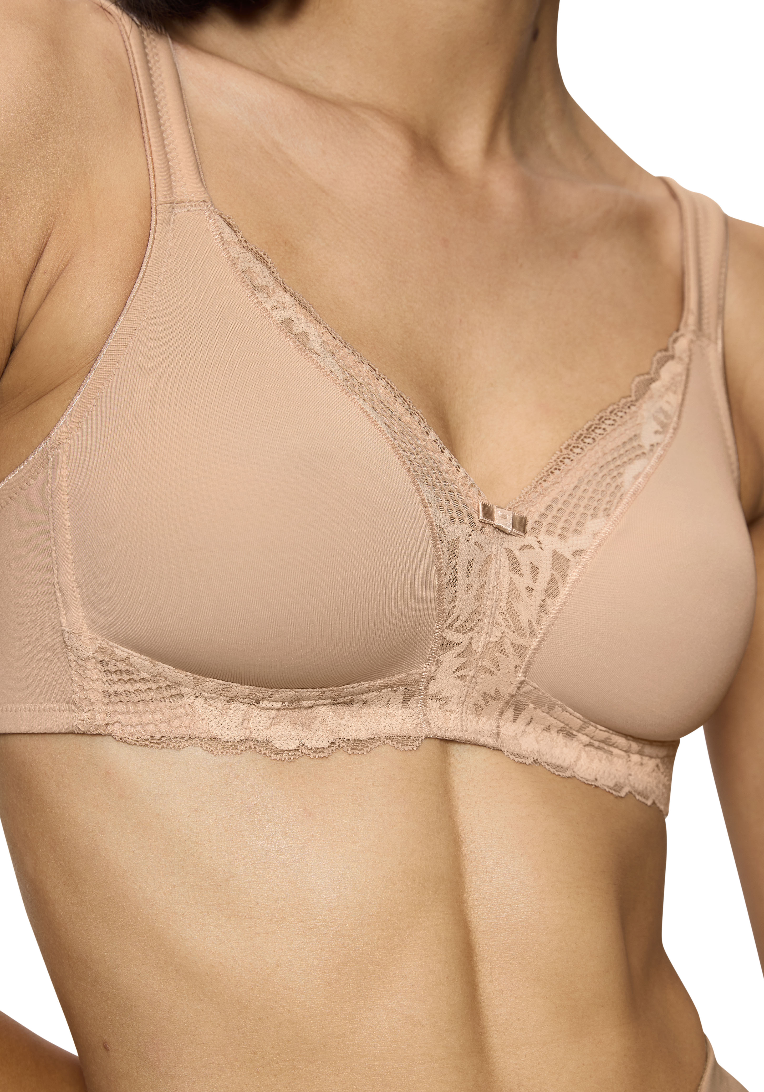 Thumbnail - Triumph Bügelloser BH "Modern Lace+Cotton", Spitzeneinsätze, starker Halt ohne Bügel, atmungsaktiv, leicht