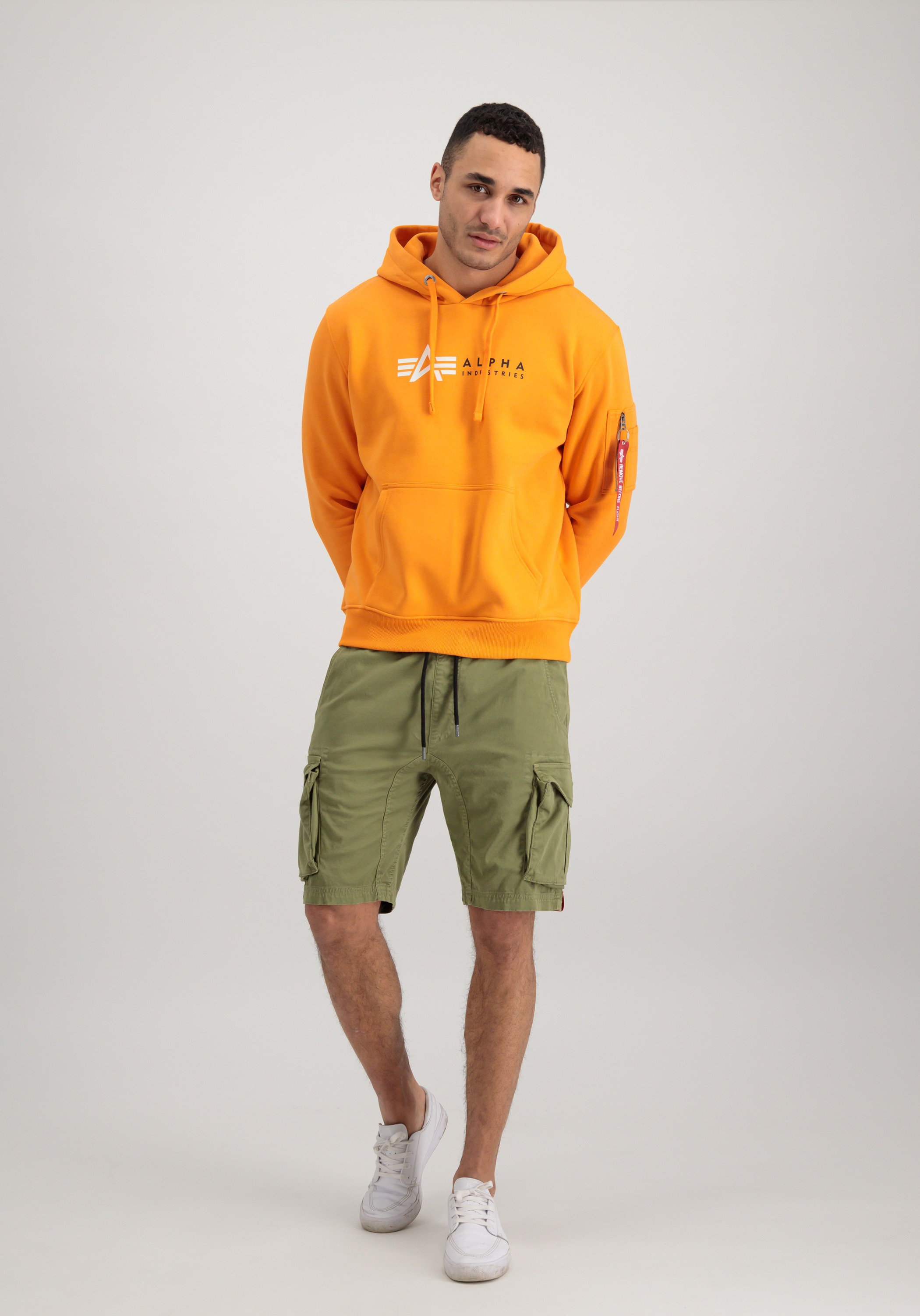 Thumbnail - Alpha Industries Sweatshorts "Cotton Twill Jogger Short"