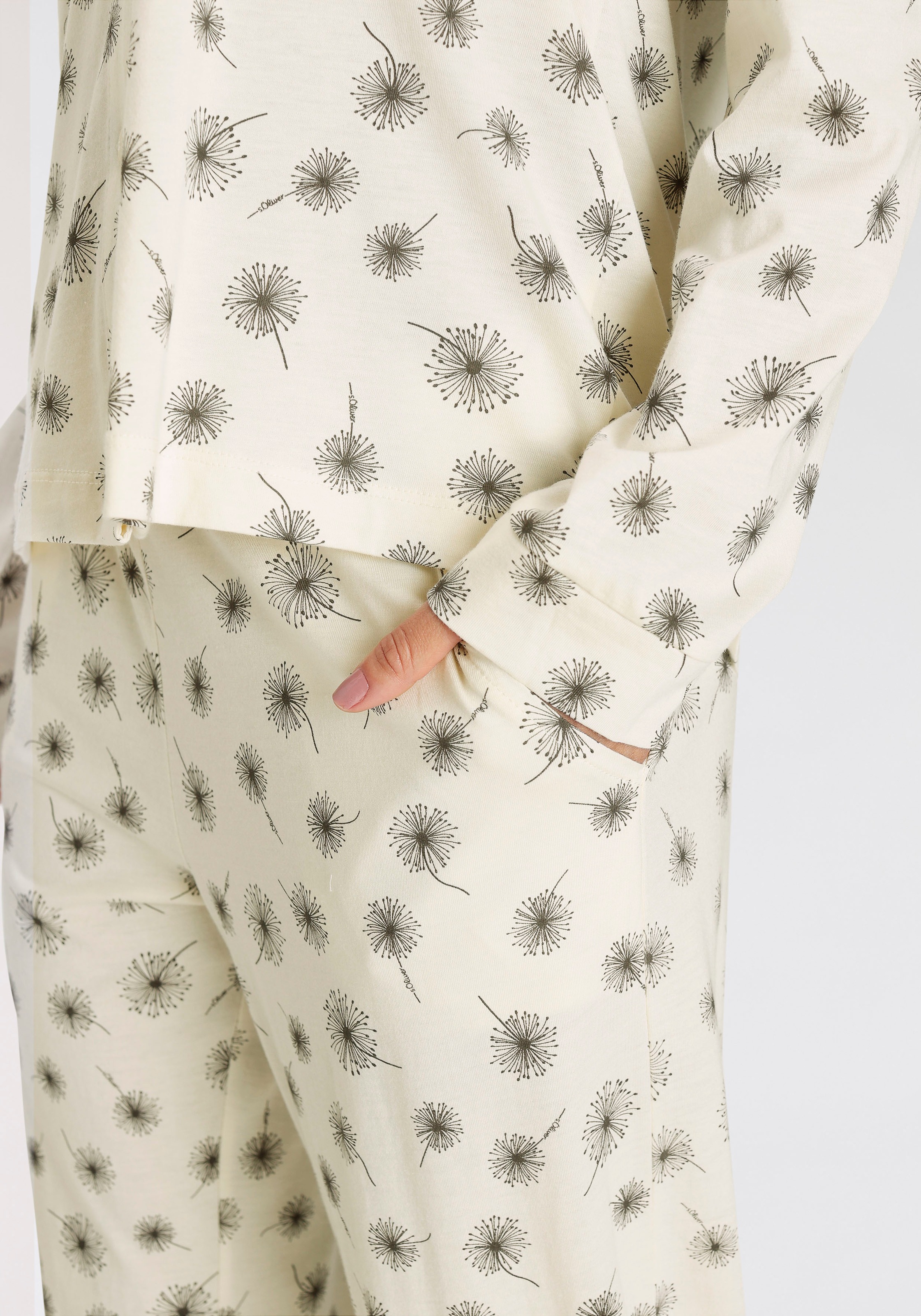 s.Oliver Pyjama, (2 tlg.), mit schönem Muster