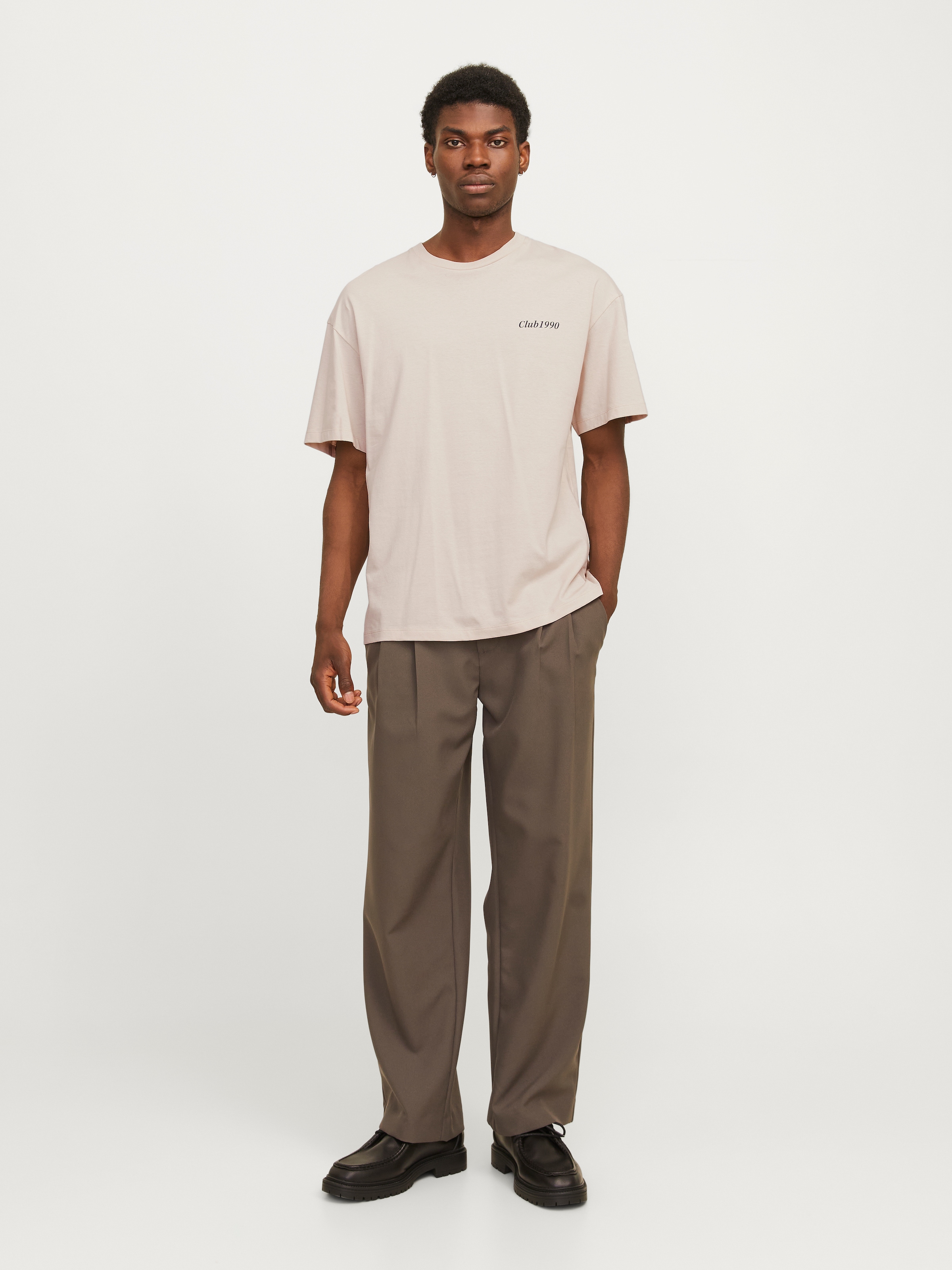 Jack & Jones Rundhalsshirt »JJEBRADLEY GRAPHIC TEE SS O-NECK NOOS«, mit Front und Back Print
