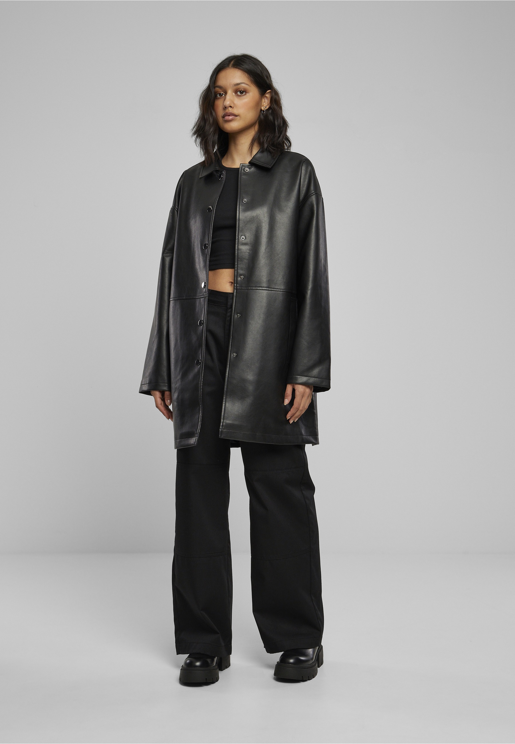 URBAN CLASSICS Winterjacke »Urban Classics Damen Ladies Faux Leather Coat« 1 Stk. tlg. ohne Kapuze