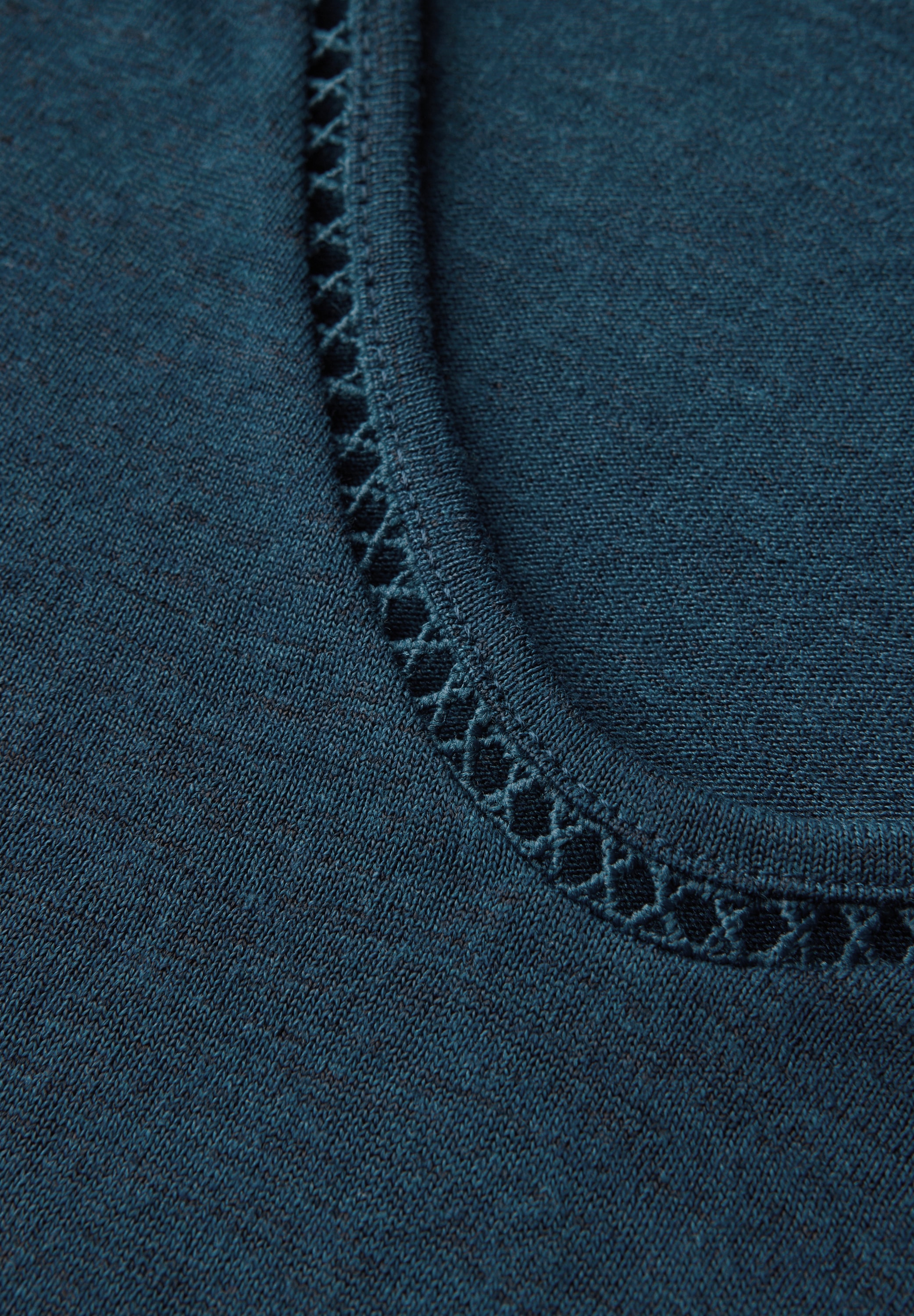 STREET ONE T-Shirt, aus elastischem Materialmix