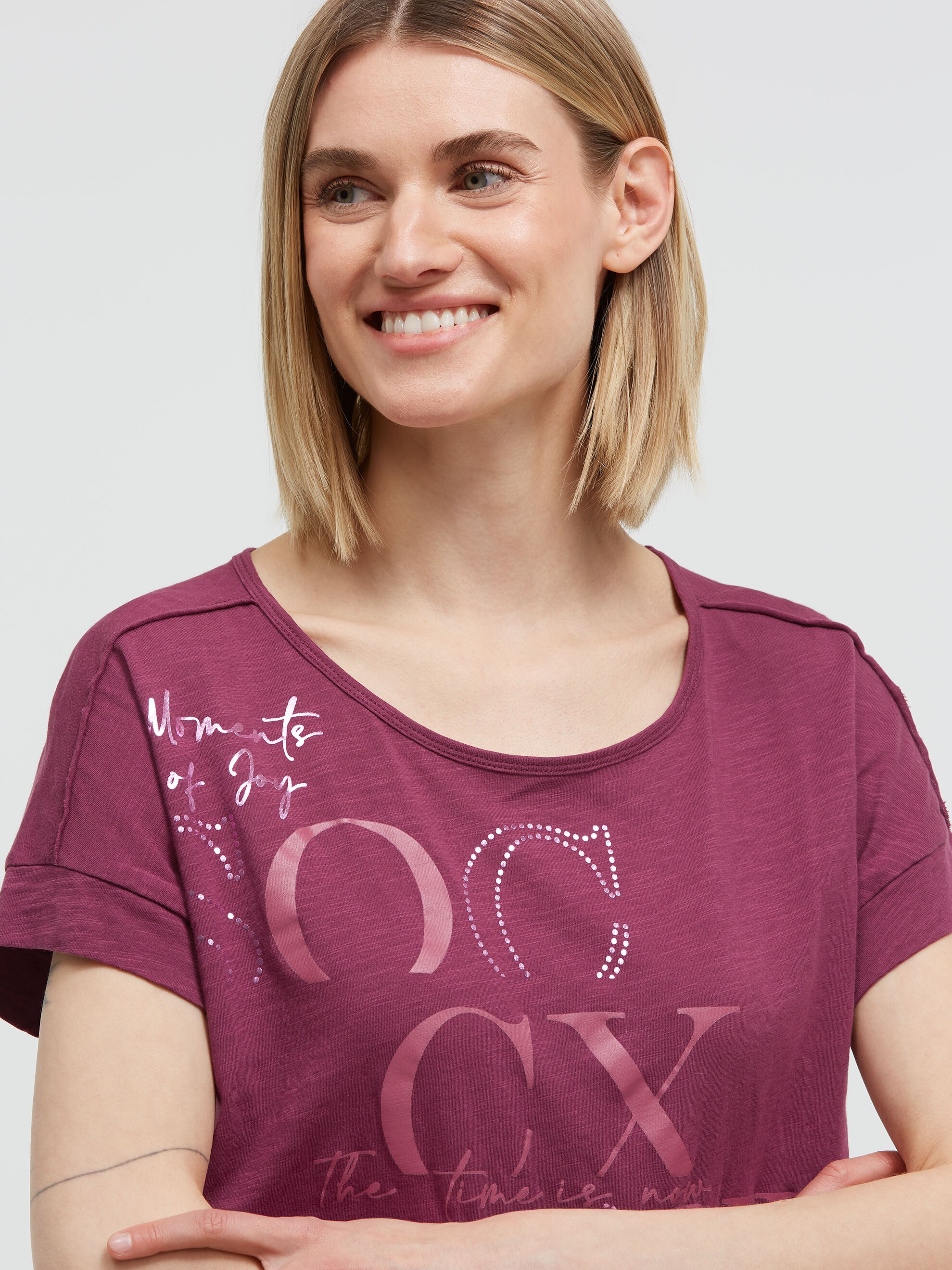 SOCCX Rundhalsshirt mit überschnittener Schulter