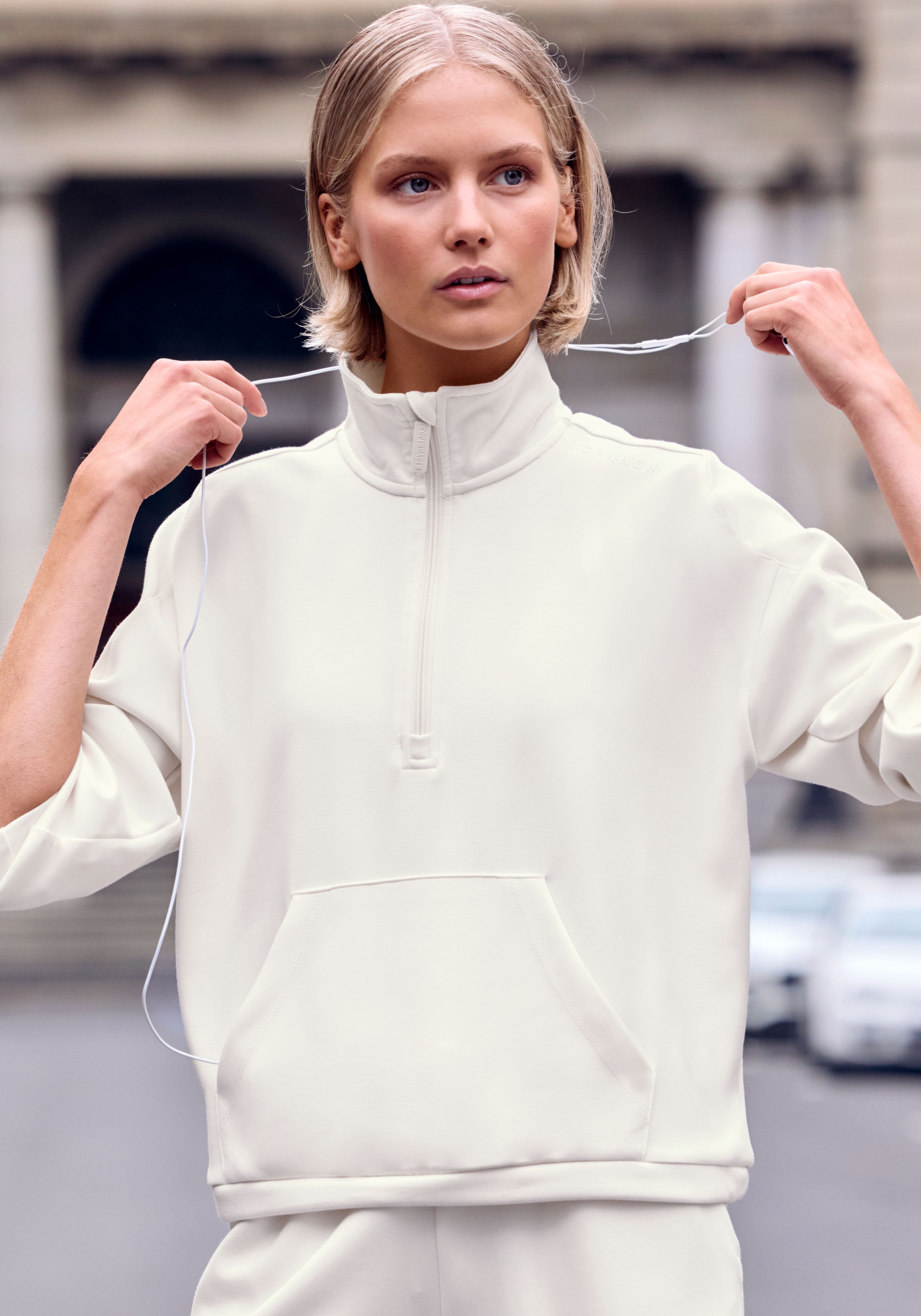 Copenhagen Studios Sweatshirt, aus hochwertigem Material mit Stehkragen und günstig online kaufen
