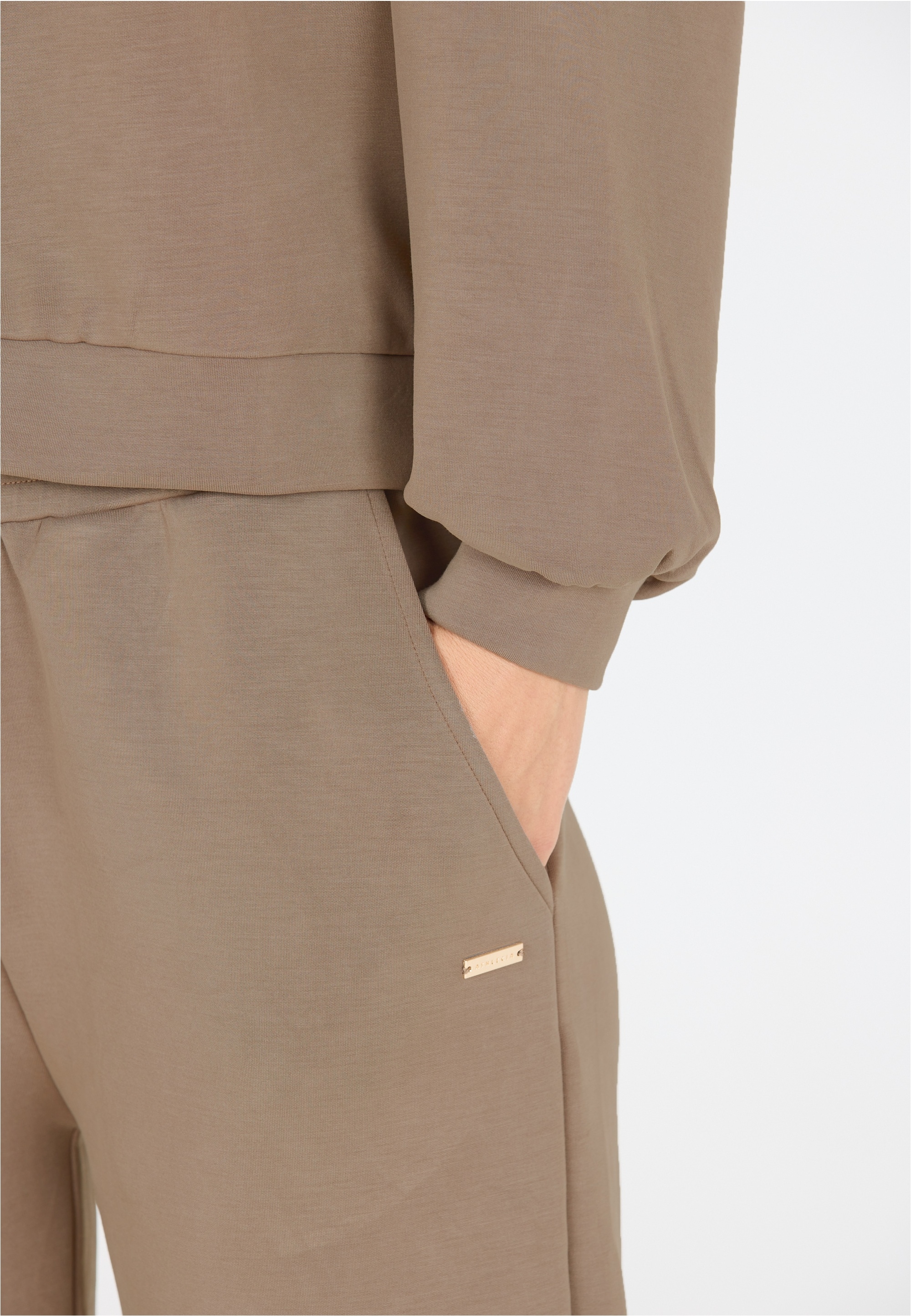 ATHLECIA Sweathose »Jillnana«, mit recyceltem Polyester