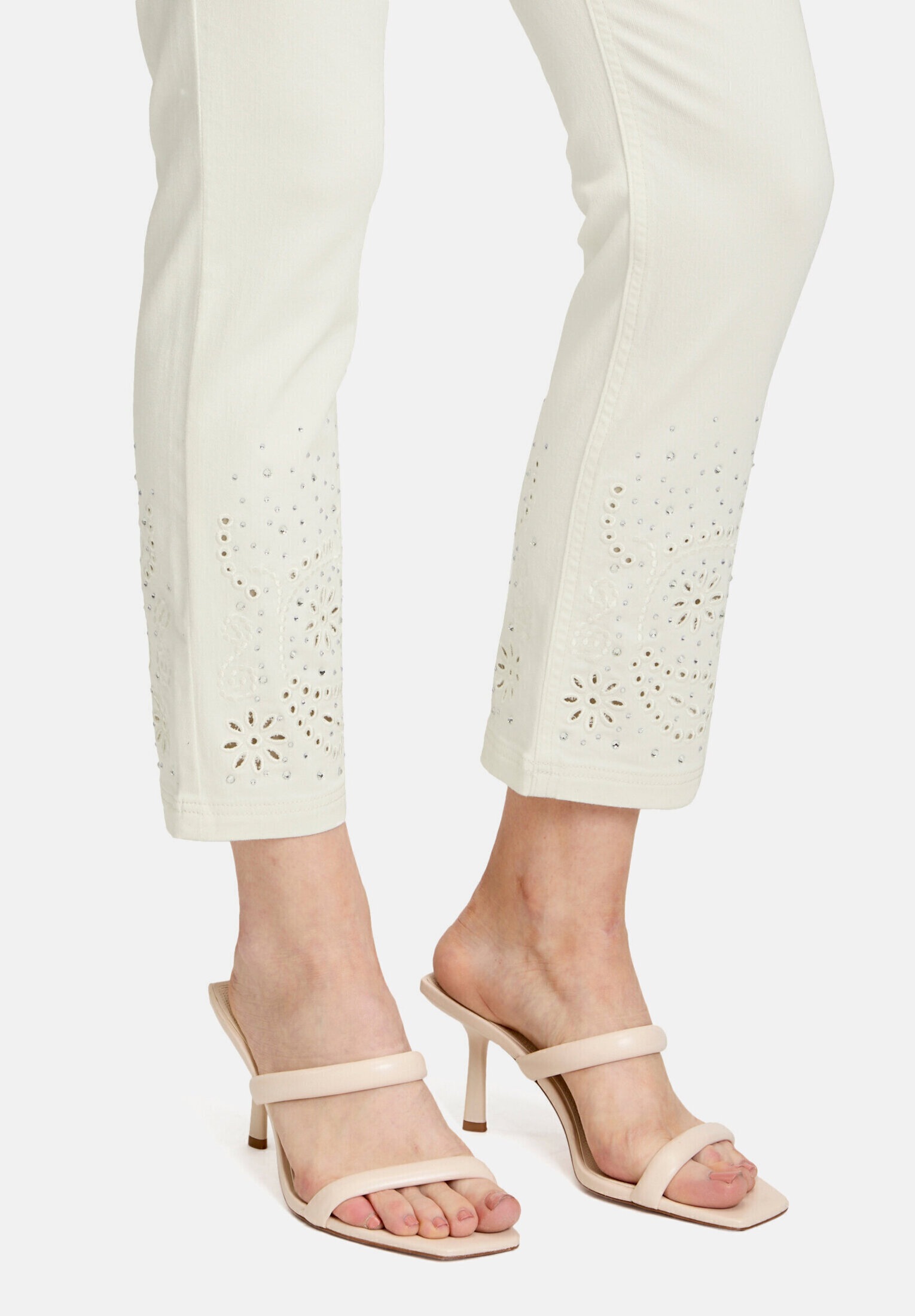 Betty Barclay Stoffhose »Damen mit Stickerei«  Lochstickerei