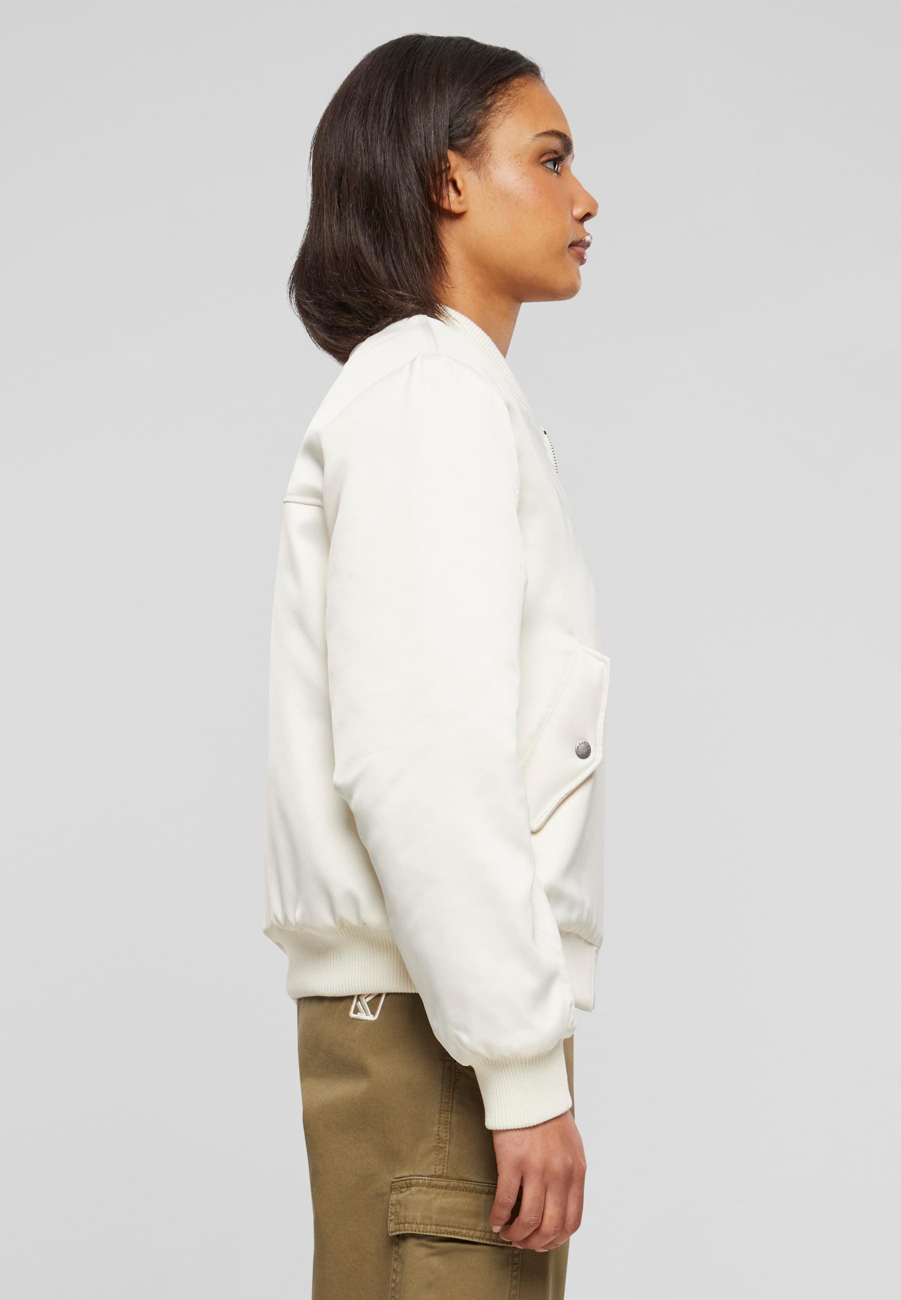 Karl Kani Bomberjacke »Karl Kani Damen KW241-014-2 Karl Kani Og Satin Bomber Jacket«, (1 St.), ohne Kapuze
