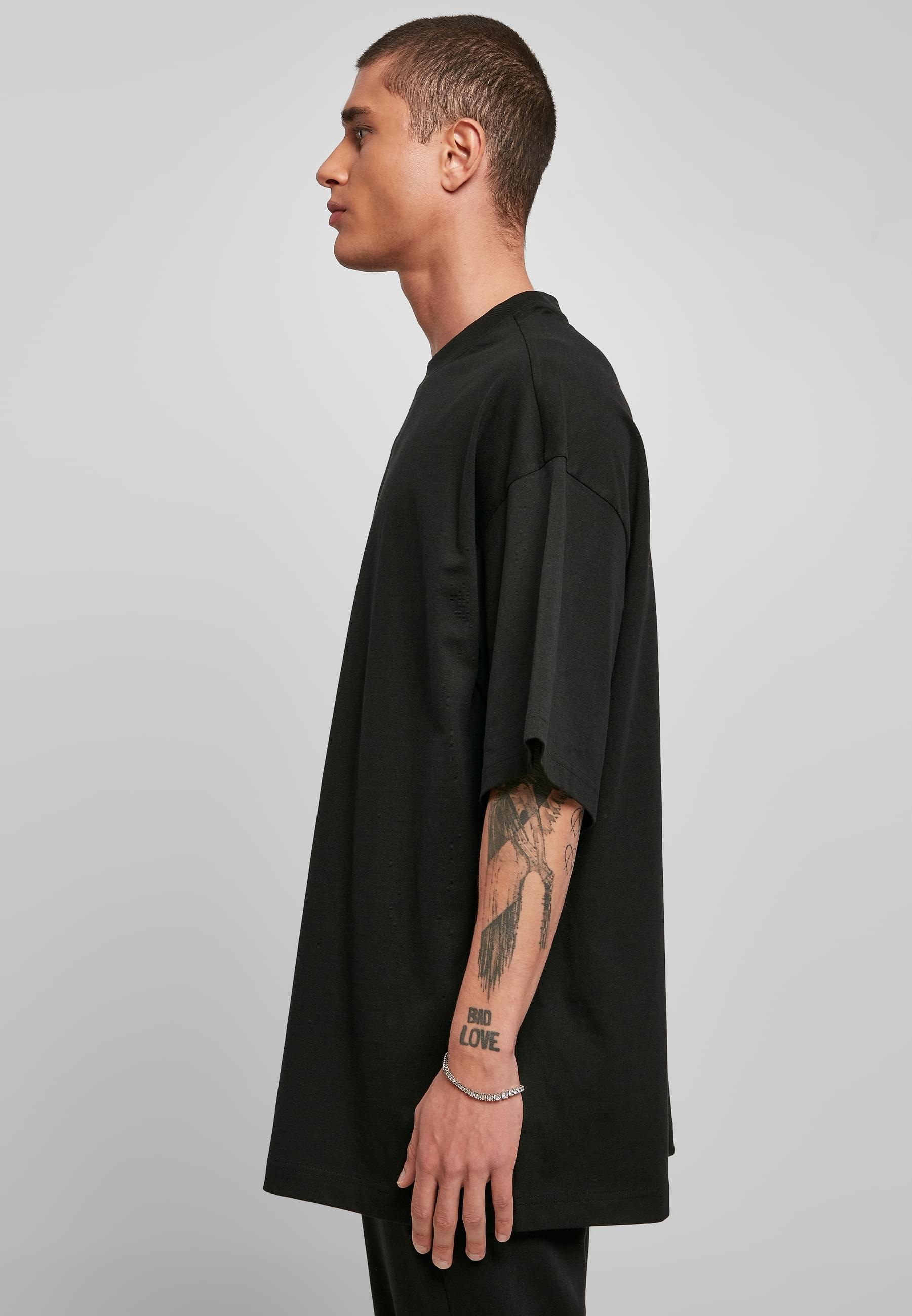 URBAN CLASSICS T-Shirt »Urban Classics Herren Huge Tee«, (1 tlg.)