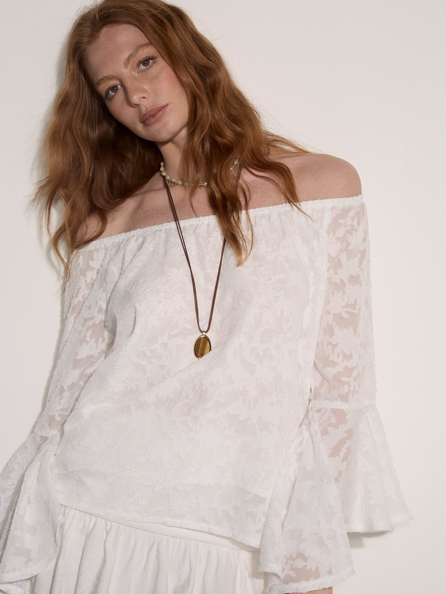 Apricot Spitzenbluse "Bardot-Top aus Jacquard-Chiffon" mit verdecktem Verschluss