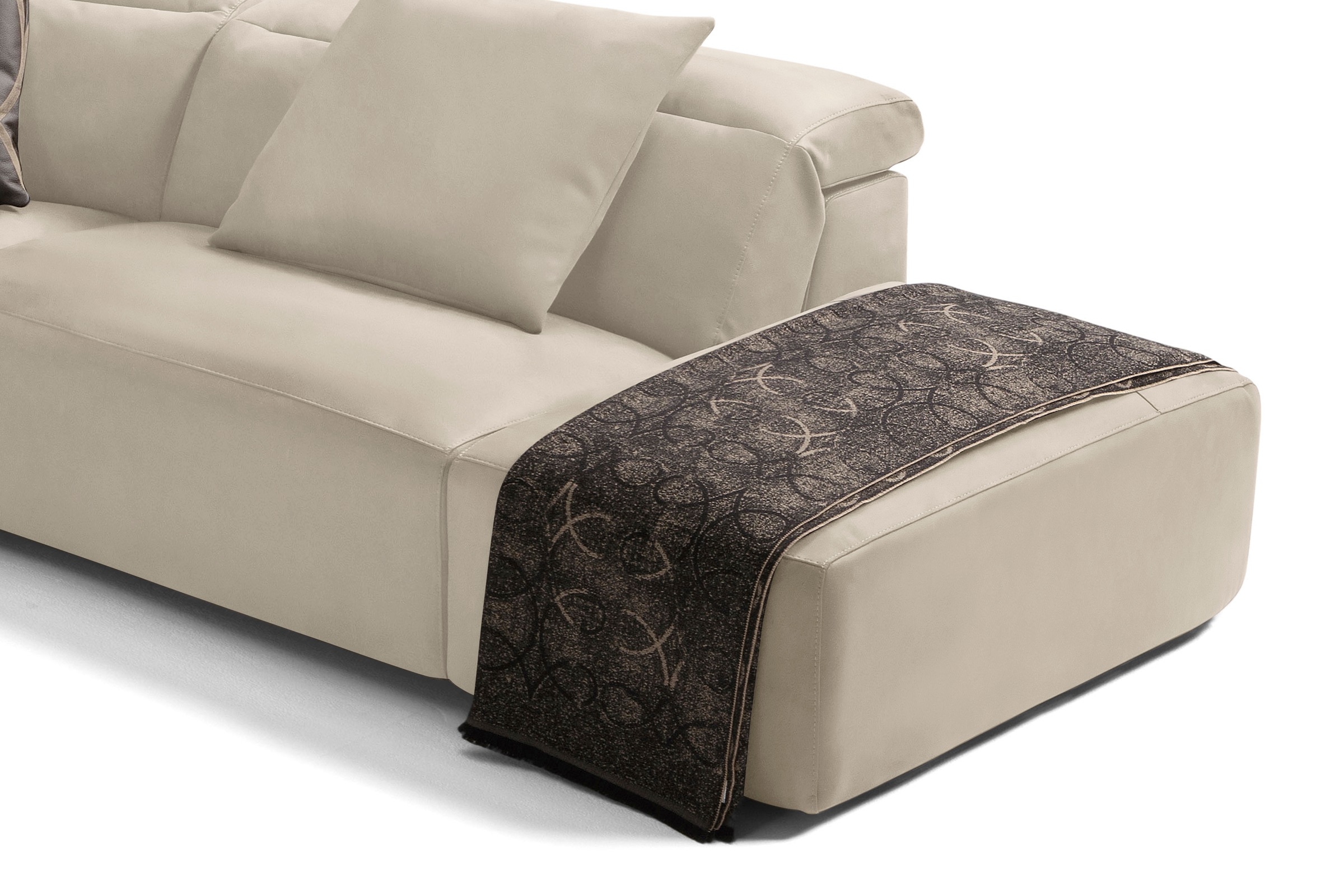 Egoitaliano Ecksofa "Beverly, extravangantes Designsofa mit erstklassigem S günstig online kaufen
