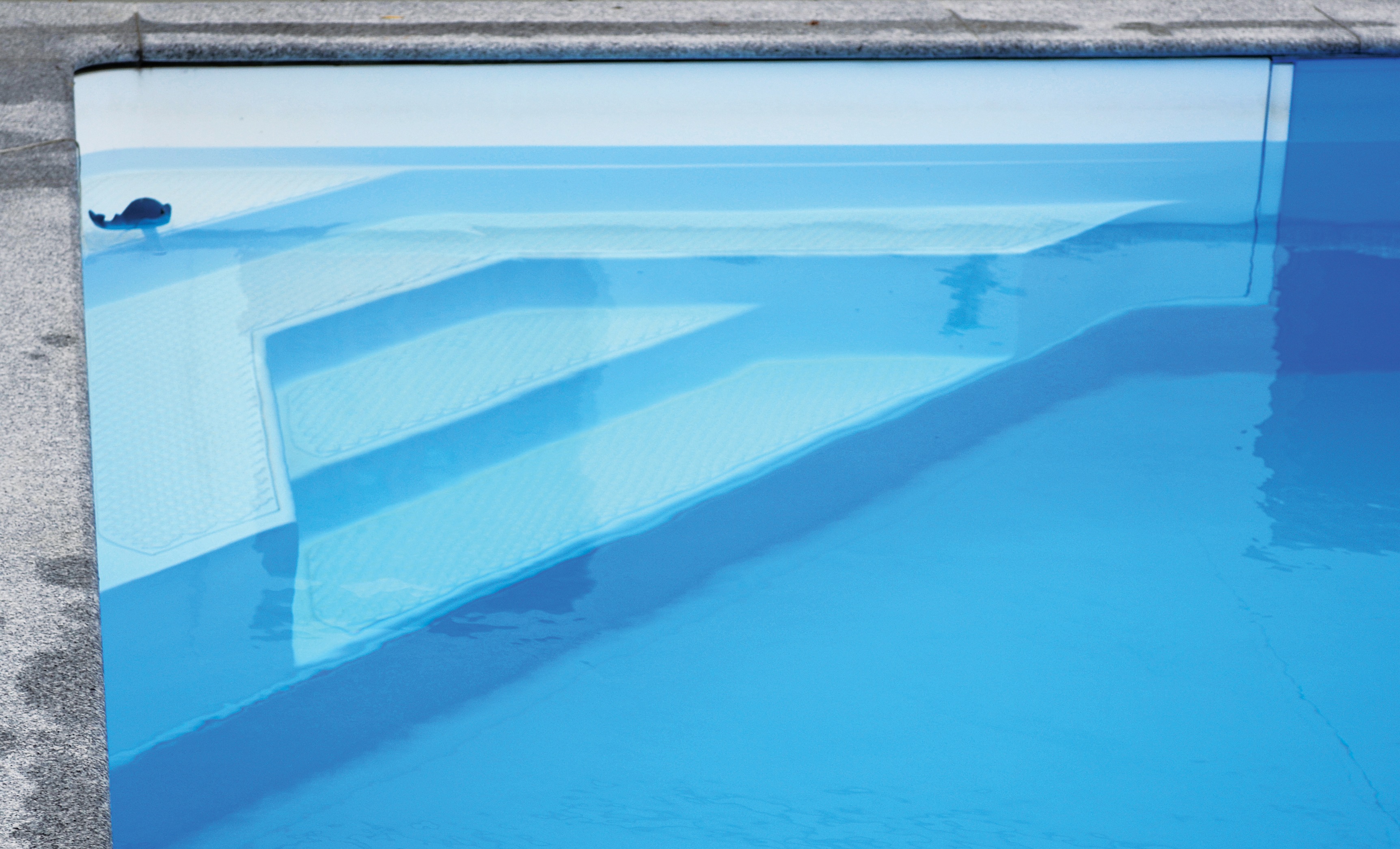 Thumbnail - KWAD Rechteckpool "mit Ecktreppe" 8x4, 7x3,5 oder 6x3m Höhe: 1,50m, mit Foliensack 0,8mm