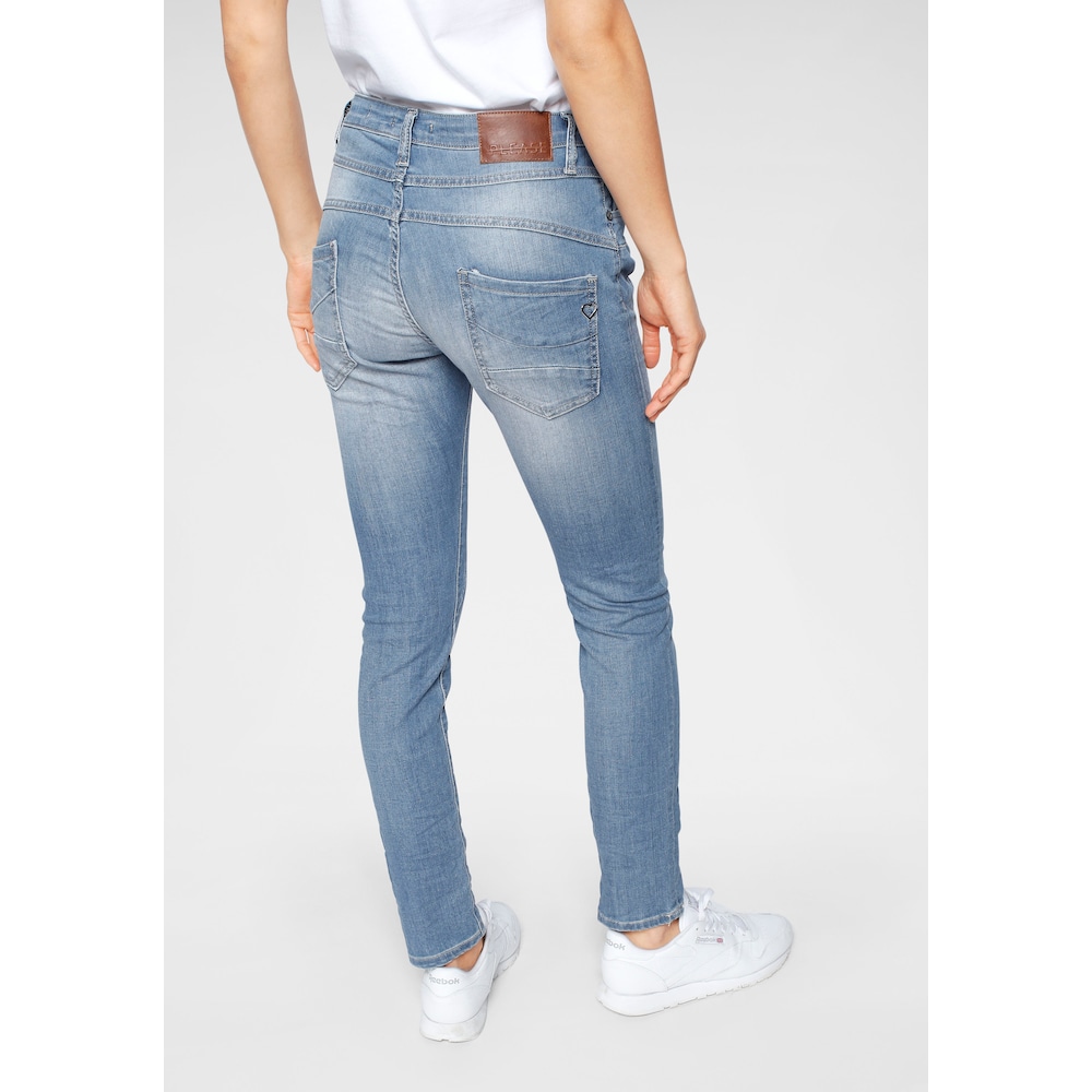 Boyfriend-Jeans »P78A«