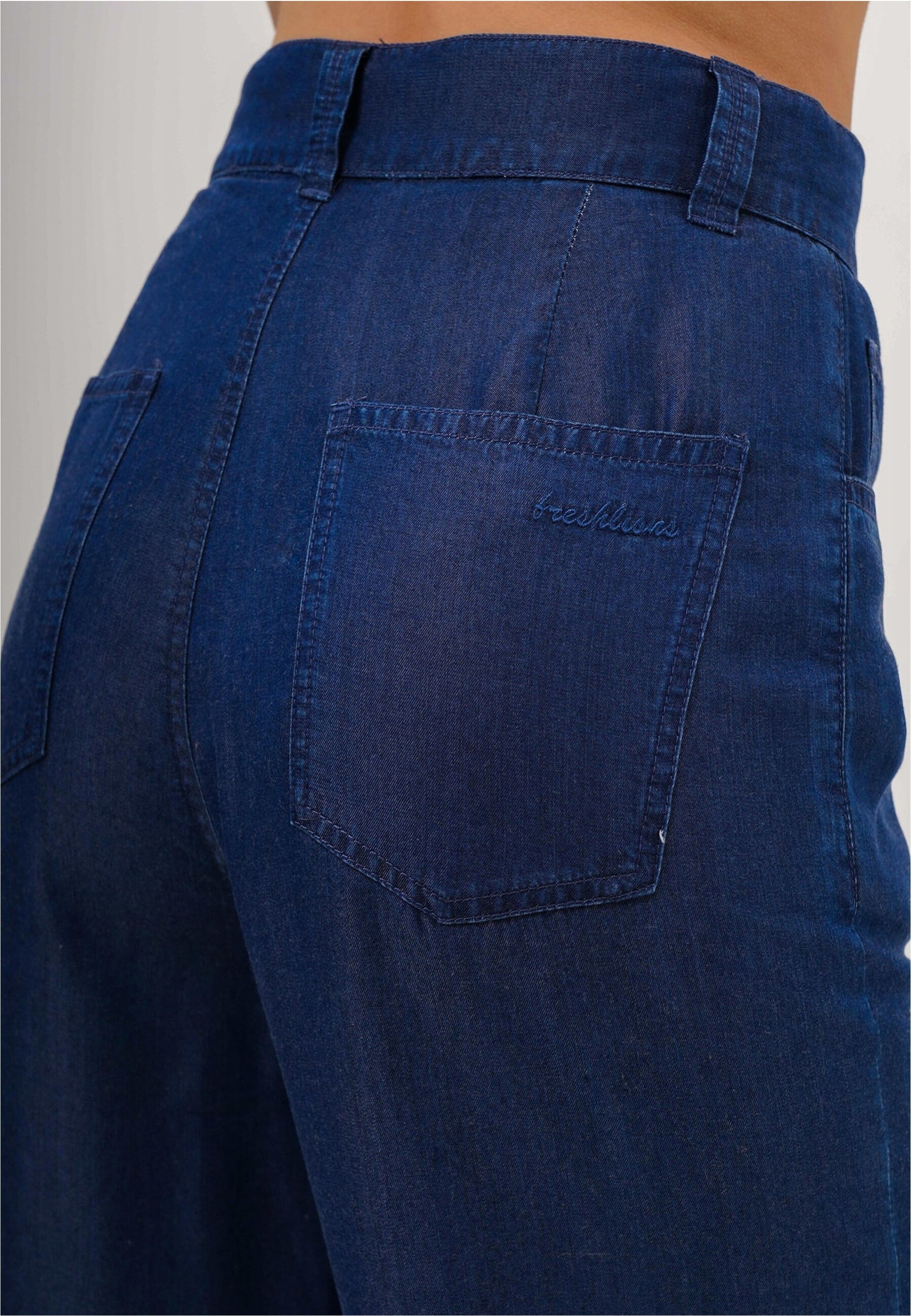 freshlions Stoffhose »Giona«, mit angesagter Jeans-Optik