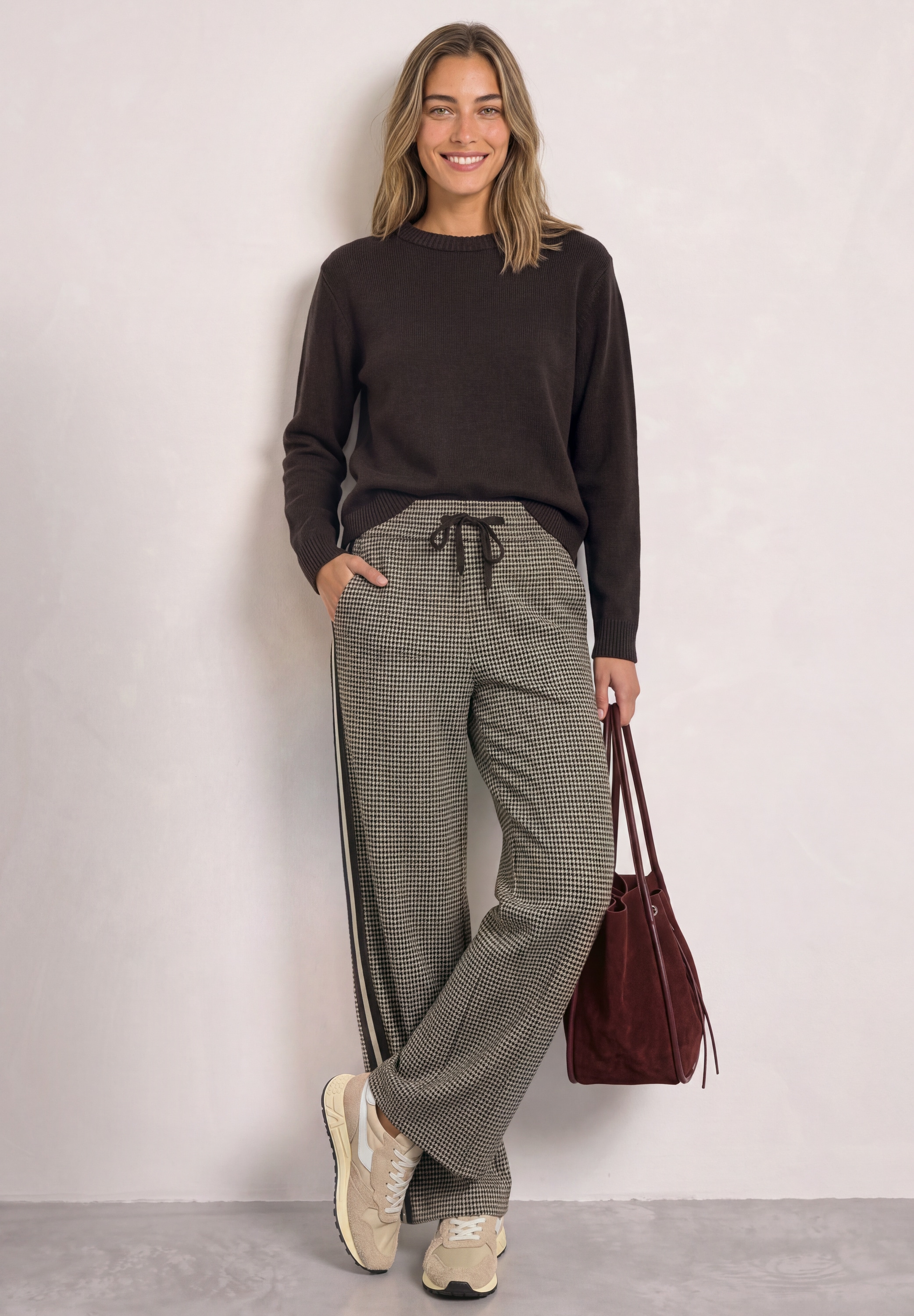STREET ONE Stoffhose »Style Emee«  Wide Leg Hose mit Gallonstreifen und Dessin