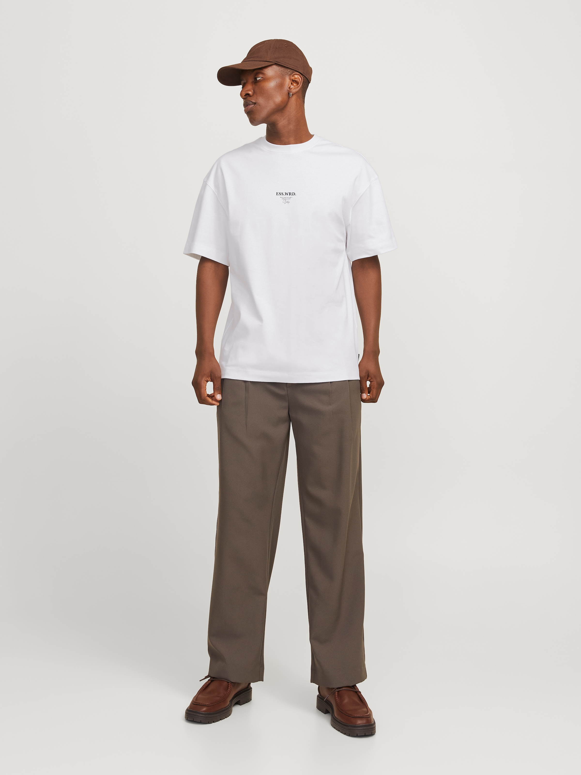 Jack & Jones Rundhalsshirt »JJEURBAN EDGE STUDIO TEE SS O-NECK NOOS«, mit Front und Back Print