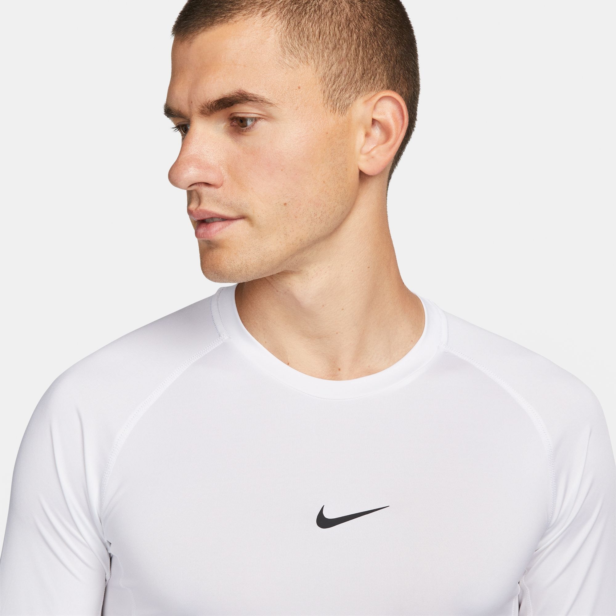 Nike Trainingsshirt »PRO DRI-FIT MEN'S LONG-SLEEVE TOP« schmale Passform, atmungsaktiv, schnell trocknend
