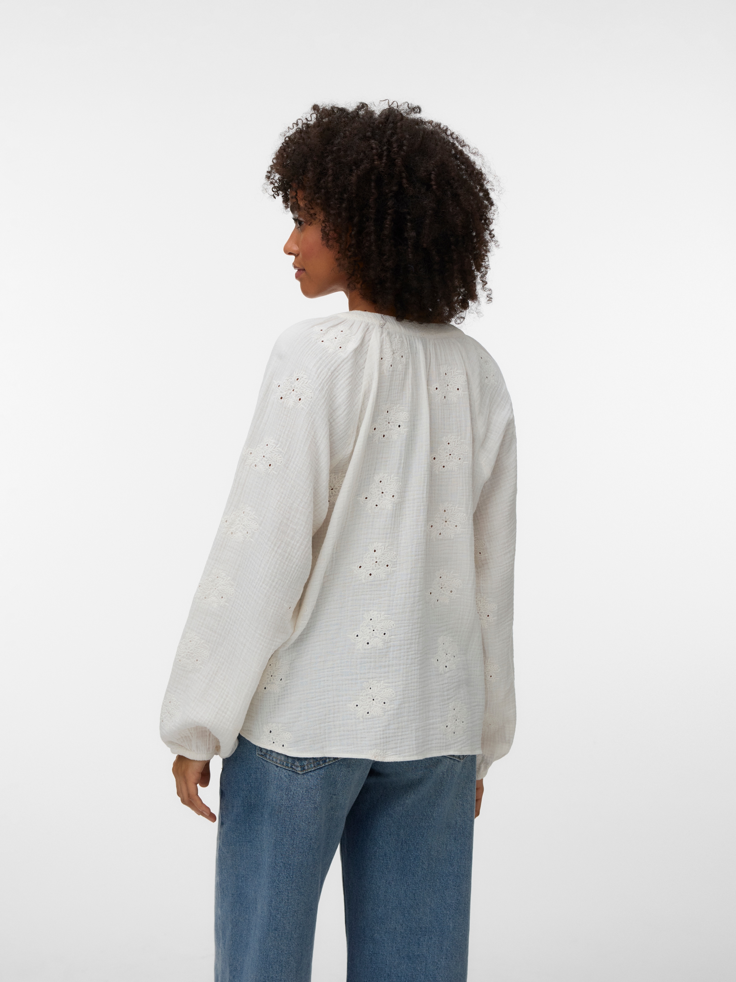 Vero Moda Langarmbluse »VMNATALI LS EMB TOP WVN NOOS« Baumwolle, Allover Ton-in Ton Stickerei
