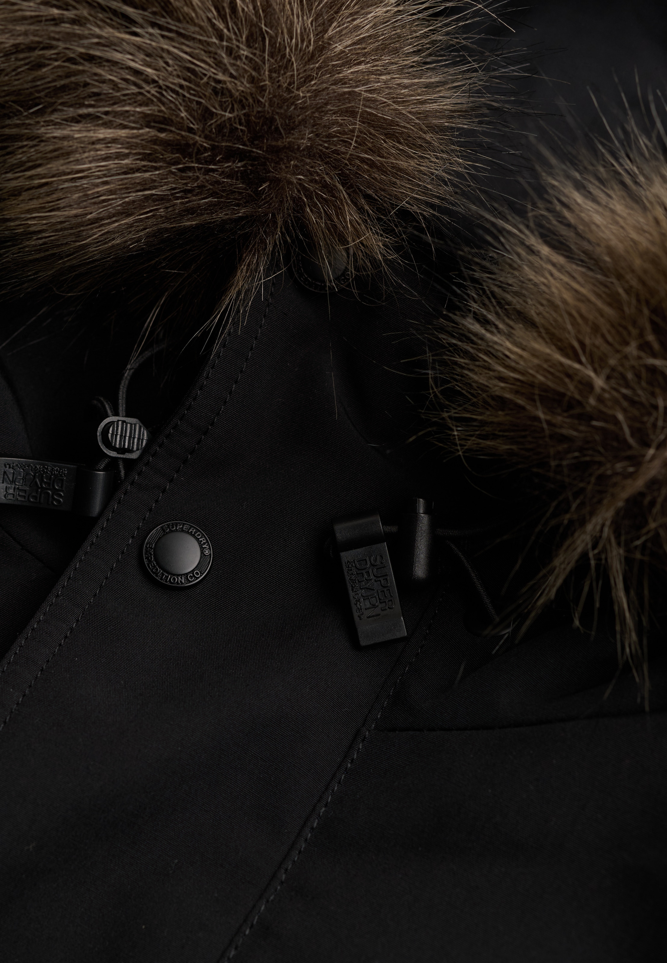 Superdry Bomberjacke »FAUX FUR EVEREST BOMBER JACKET« mit Kapuze Kunstfaser, relaxed fit