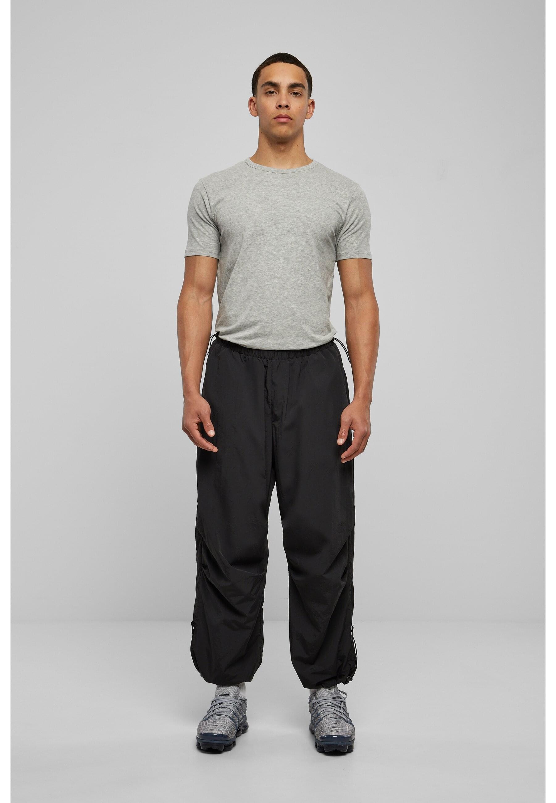URBAN CLASSICS Stoffhose »Urban Classics Herren Nylon Parachute Pants«, (1 tlg.)