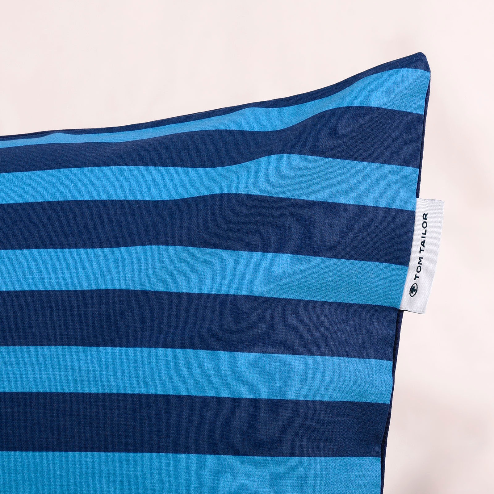 TOM TAILOR HOME Bettwäsche »MEDIUM STRIPES in Gr. 135x200cm, 155x220cm oder 200x220cm«, new bedroom, mit farbigem Markenreißverschluss