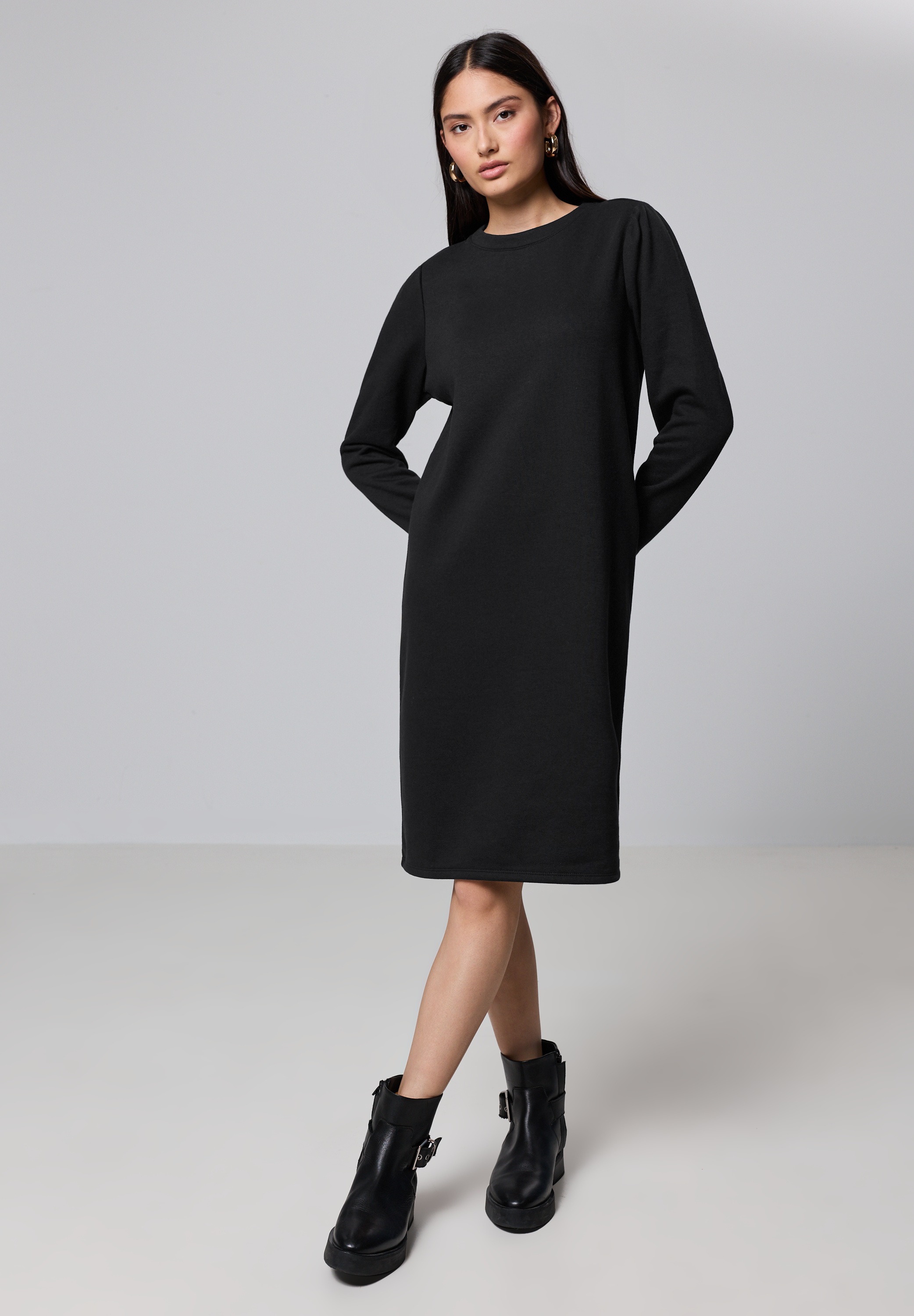 STREET ONE STUDIO Sweatkleid, soft und trageangenehm