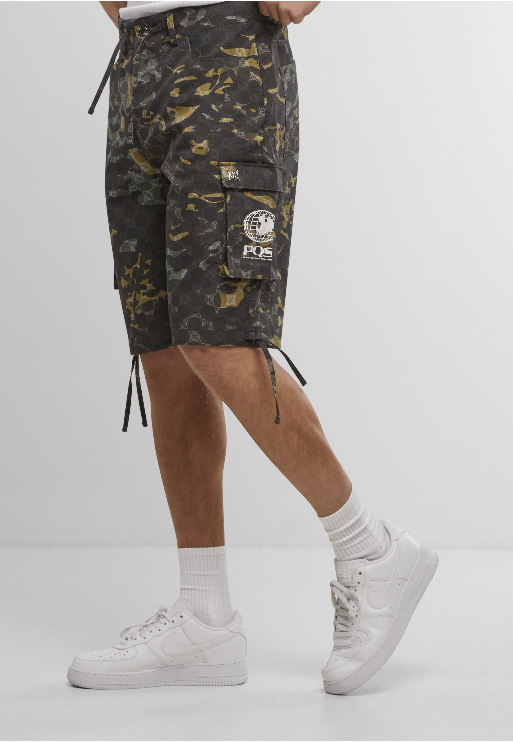 PEQUS Cargoshorts »PEQUS PEQUS Aether Camo Shorts«