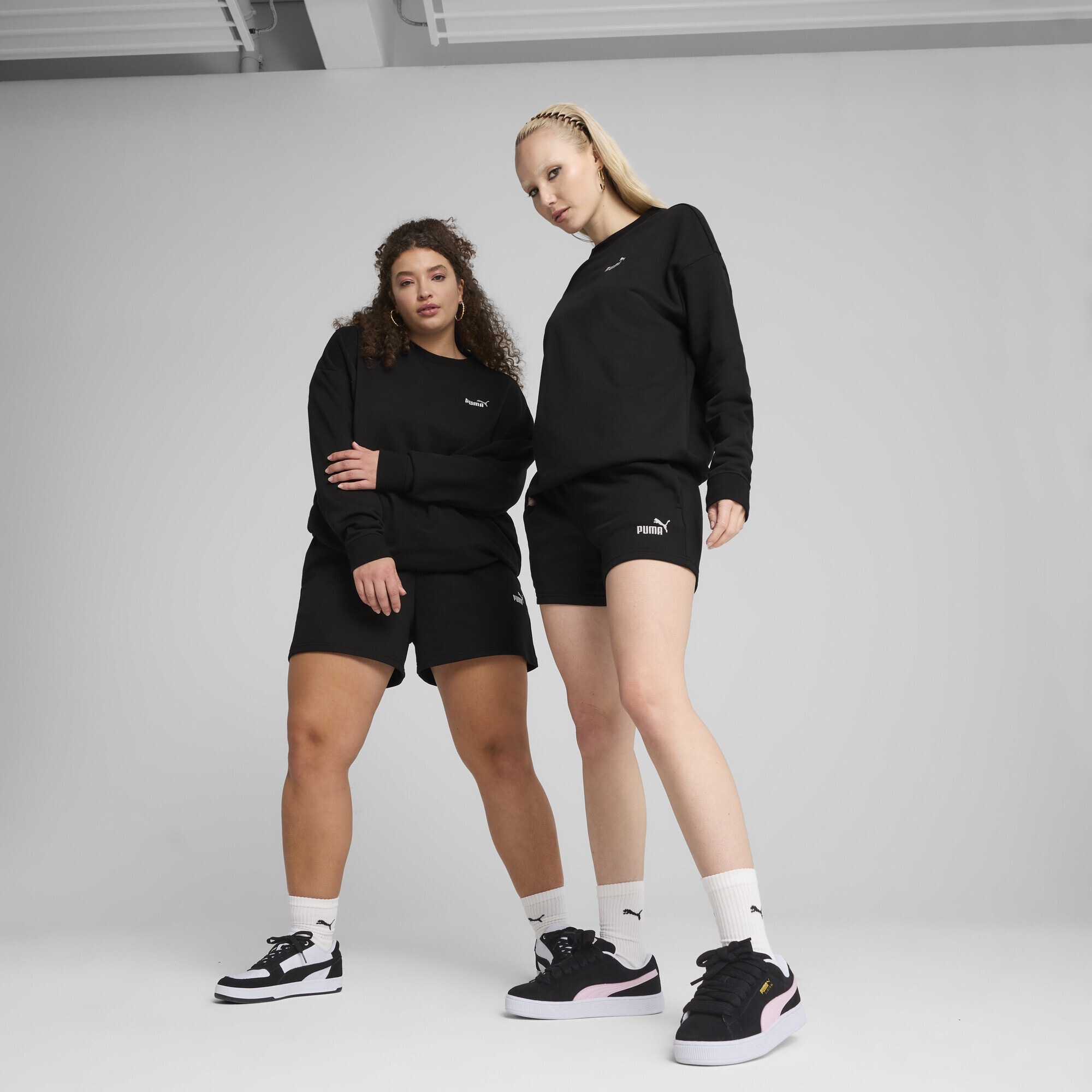 PUMA Sporthose »ESS Small No. 1 Logo 4'' Shorts Damen«