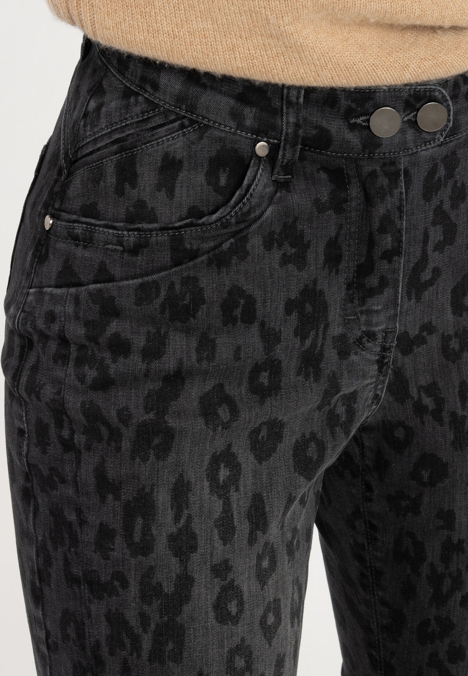 Recover Pants 5-Pocket-Jeans »Anabel«, mit ausgefallenem Verschluss mit zwei Knöpfen
