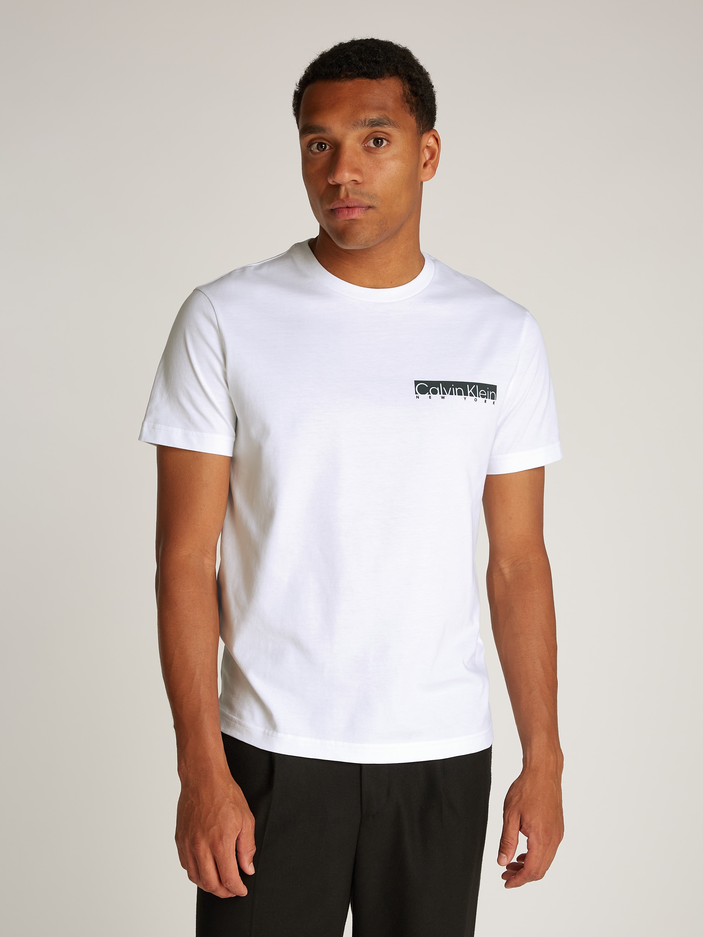 Calvin Klein Rundhalsshirt "NY CHEST BOX LOGO T-SHIRT", mit Logoprint