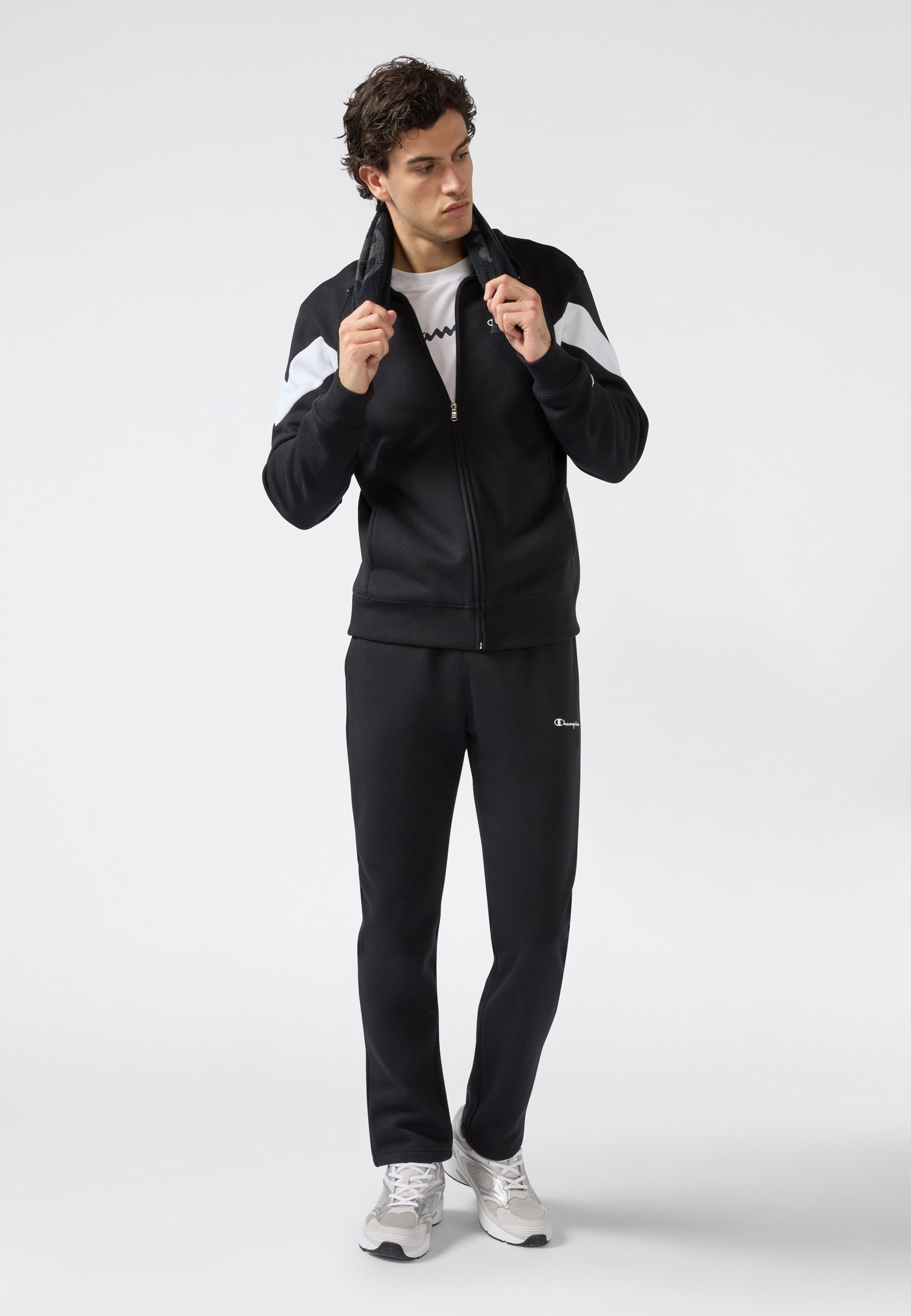 Champion Jogginganzug für Erwachsene geeignet, aus Baumwolle und Polyester, bequeme Passform