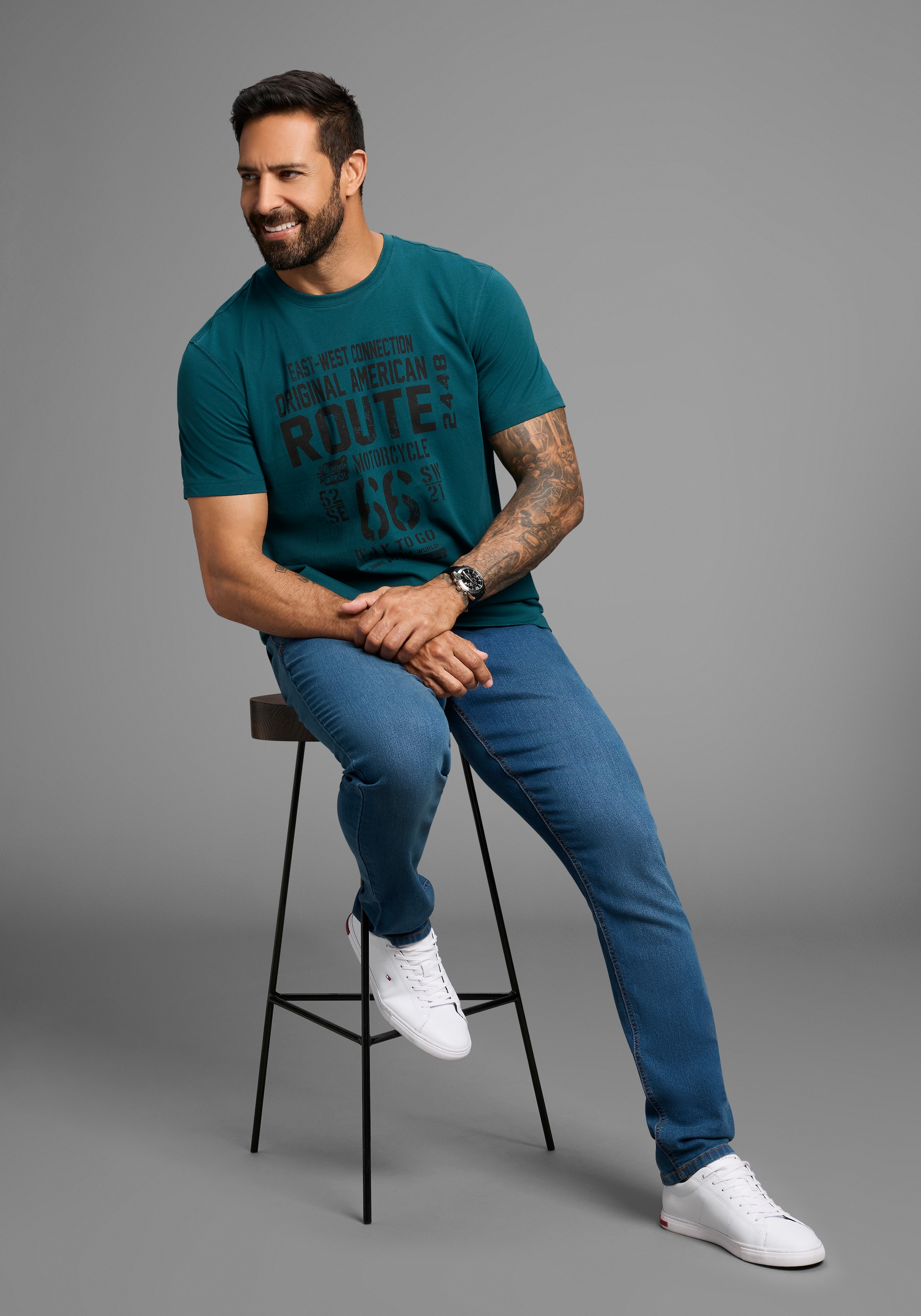 Man's World Rundhalsshirt, kurzärmelig, lässige Passform, bedruckt, Rundhalsausschnitt