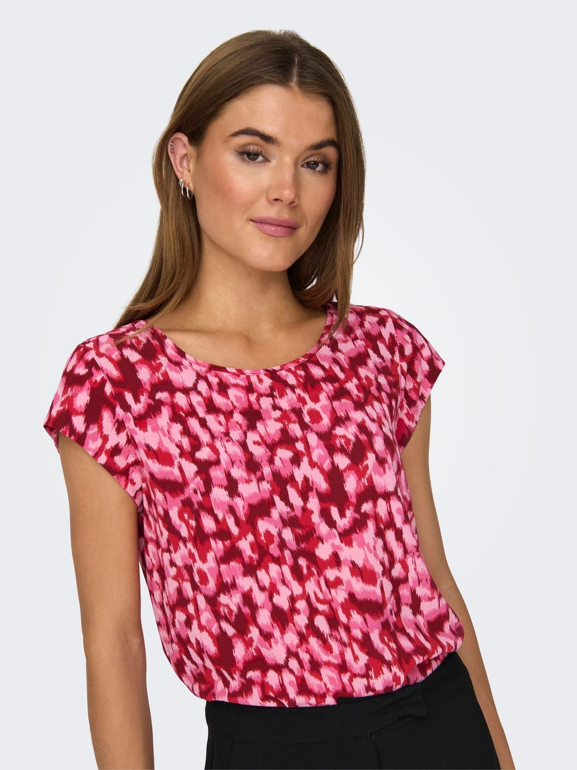 ONLY Shirtbluse »ONLVIC S/S AOP TOP NOOS PTM«, mit Allover Druck