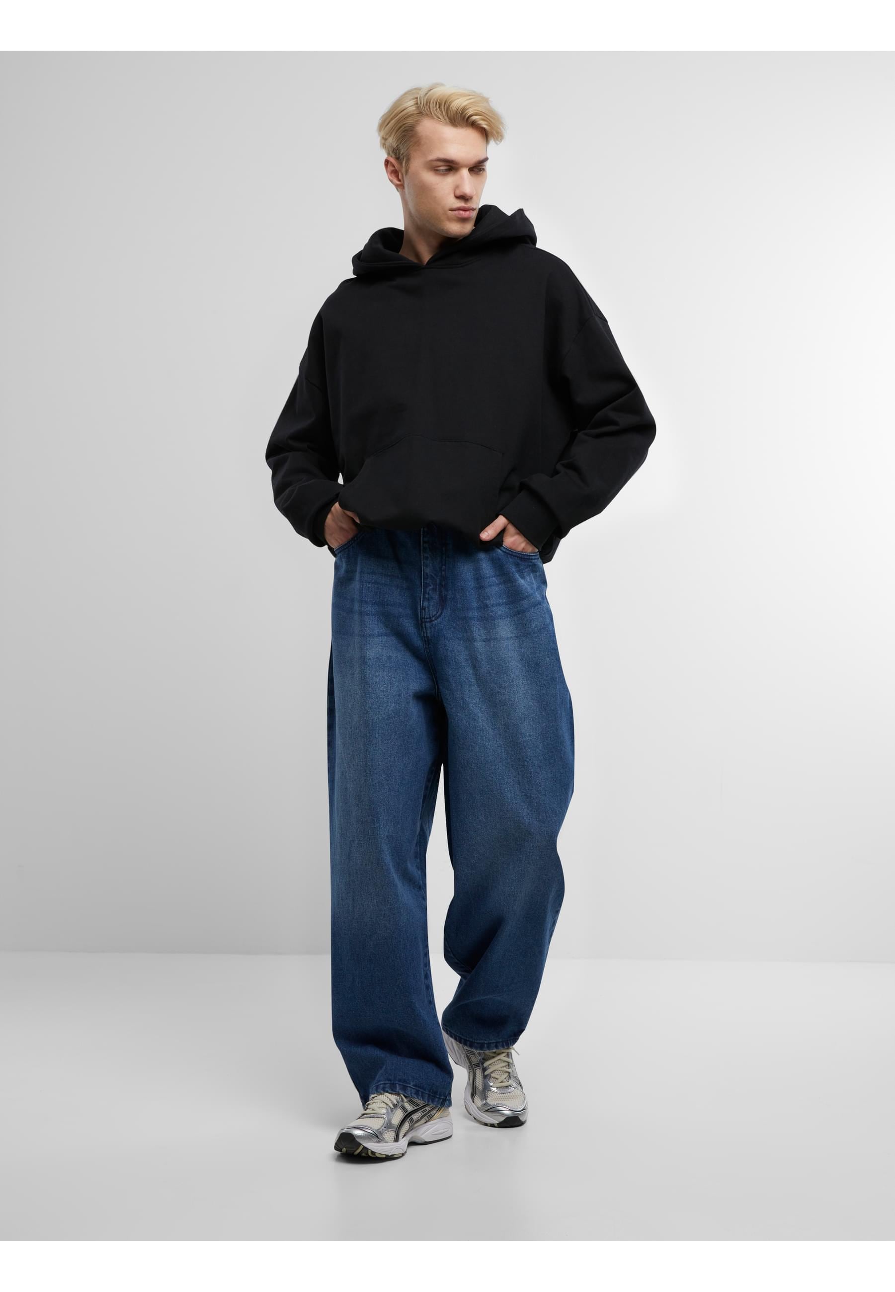 URBAN CLASSICS Bequeme Jeans »Urban Classics Tapered Heavy Ounce Baggy Jeans«