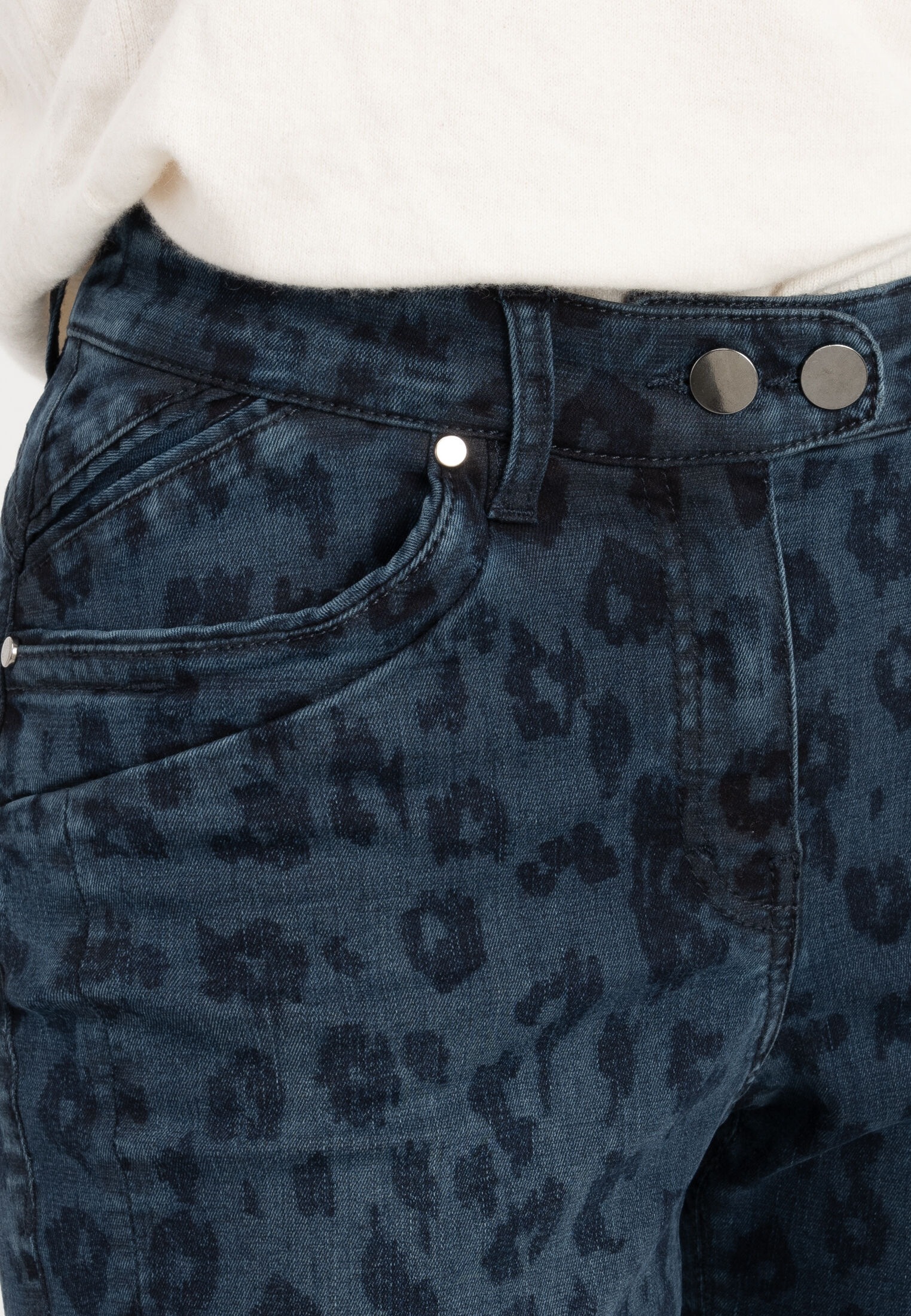 Recover Pants 5-Pocket-Jeans »Anabel«, mit ausgefallenem Verschluss mit zwei Knöpfen