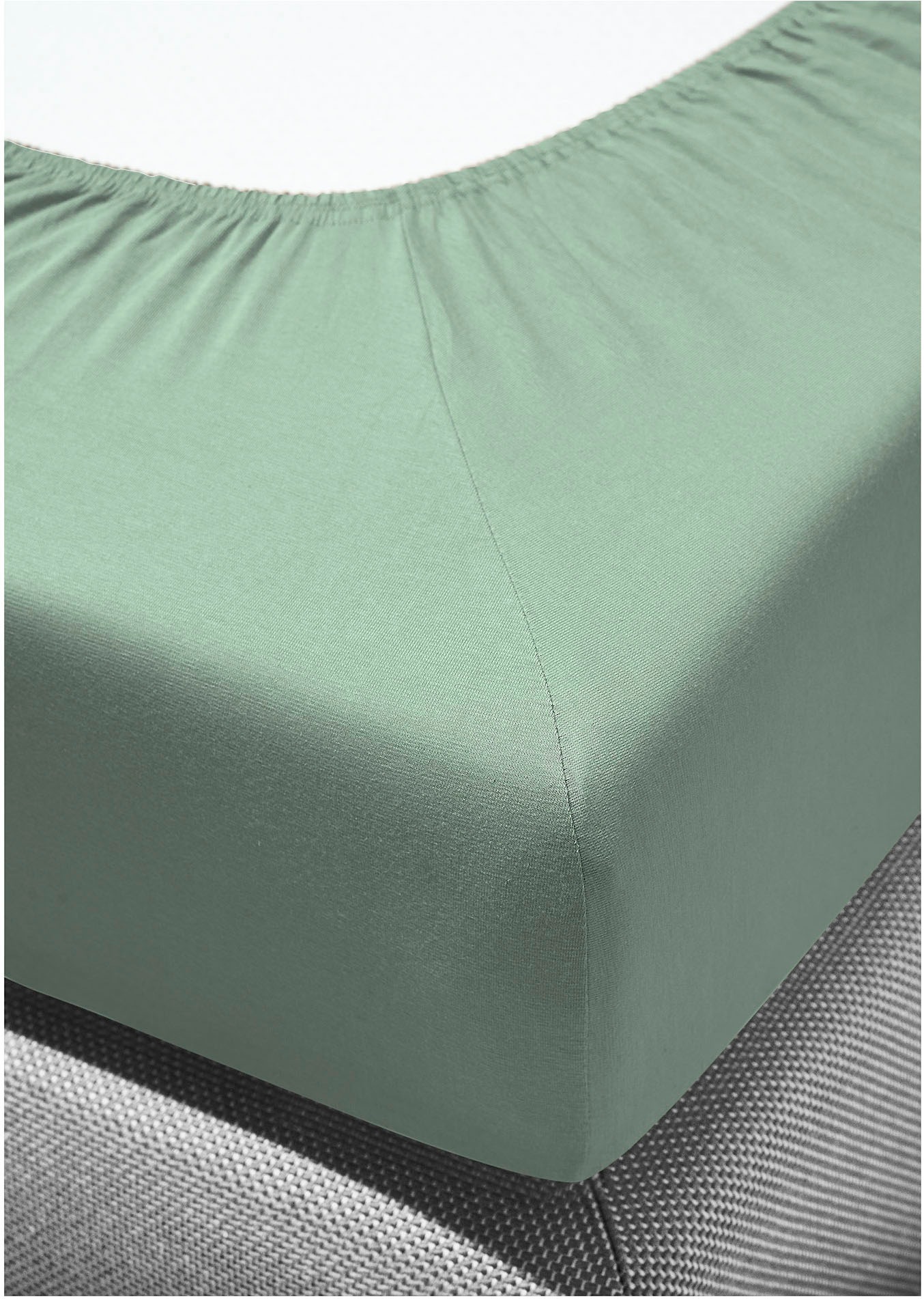 Thumbnail - BIERBAUM Spannbettlaken "Biber, kuschelig warm im Winter" 100% Baumwolle, pflegeleicht, für Matratzen bis 20 cm Höhe