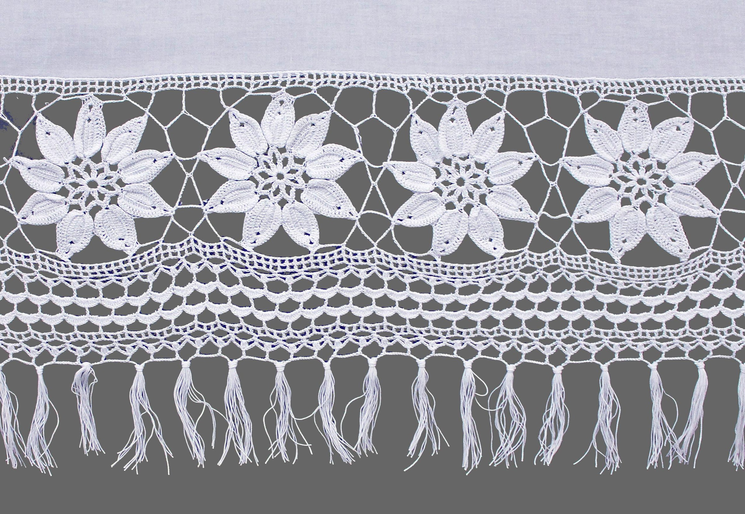 Thumbnail - HOSSNER - ART OF HOME DECO Gardine "Zugspitze" Stangendurchzug 1 Stk. tlg. Häkelspitze - ECHTE HANDARBEIT