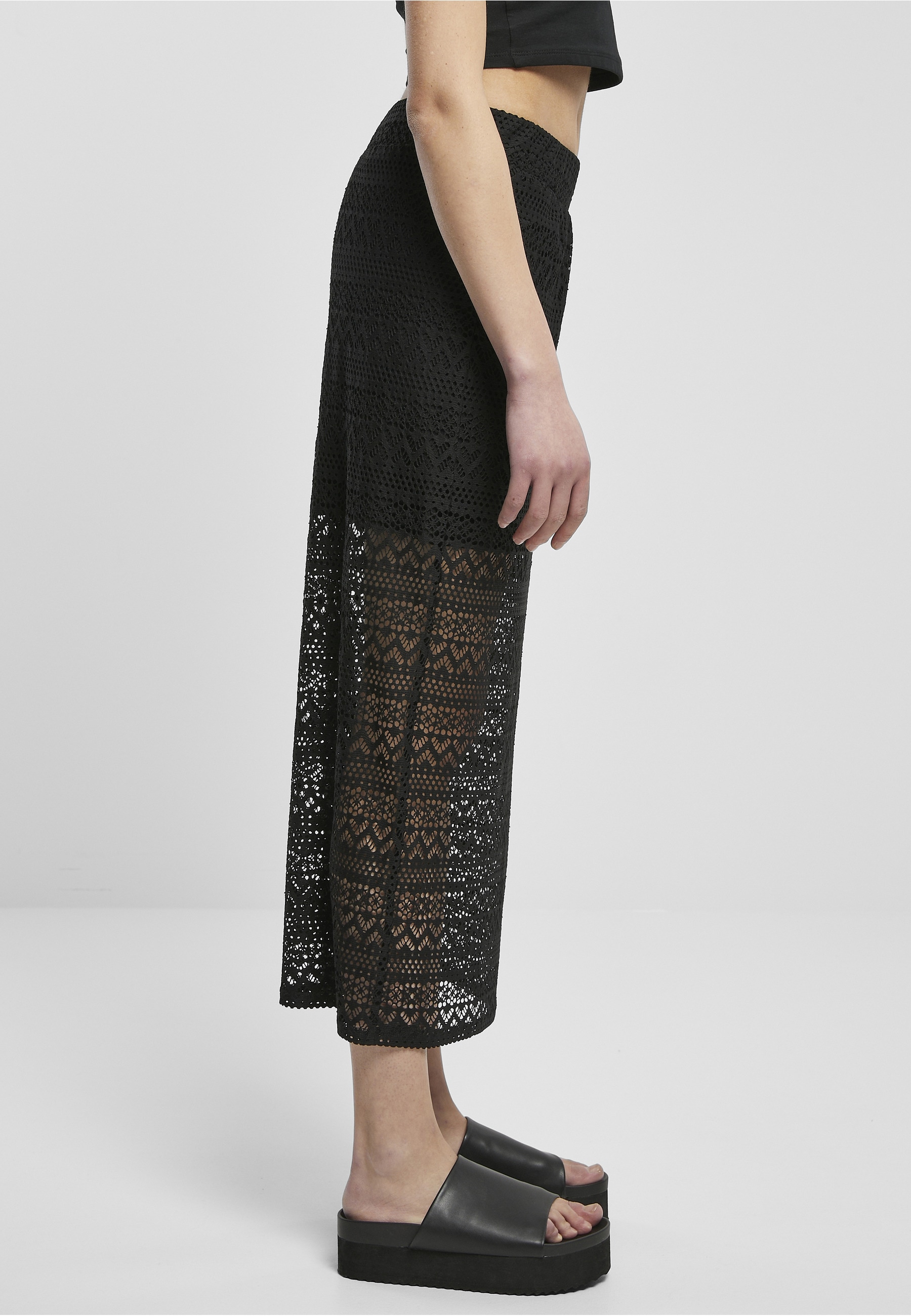 URBAN CLASSICS Jerseyrock »Urban Classics Damen Ladies Stretch Crochet Lace Midi Skirt« 1 Stk.