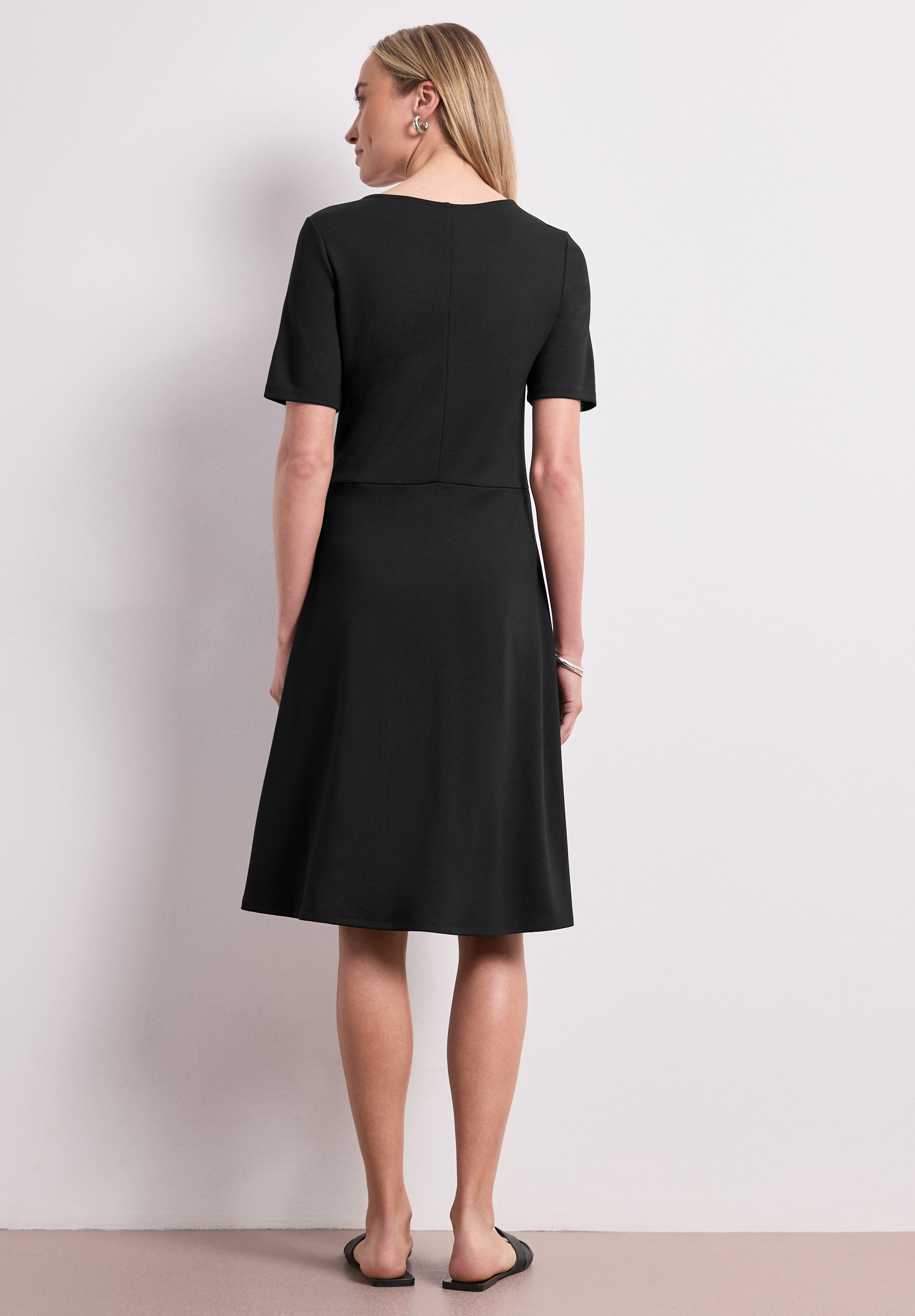 STREET ONE Jerseykleid Ohne Taschen unifarben und mit Stretch