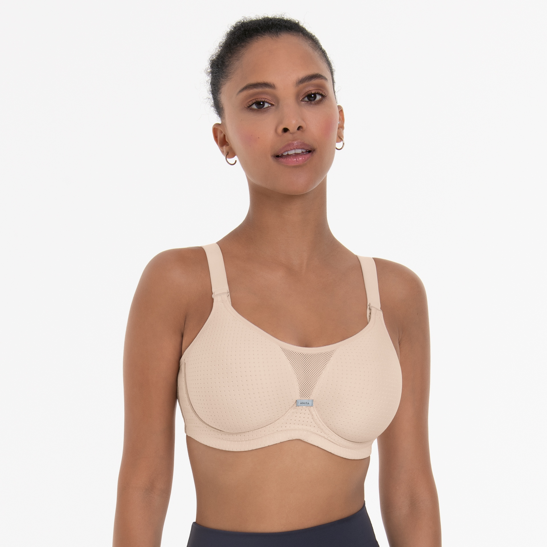 Anita Active Sport-BH "performance wireX" nahtlose Cups, extrem flache Nähte, 3/4 Bügel, atmungsaktiv