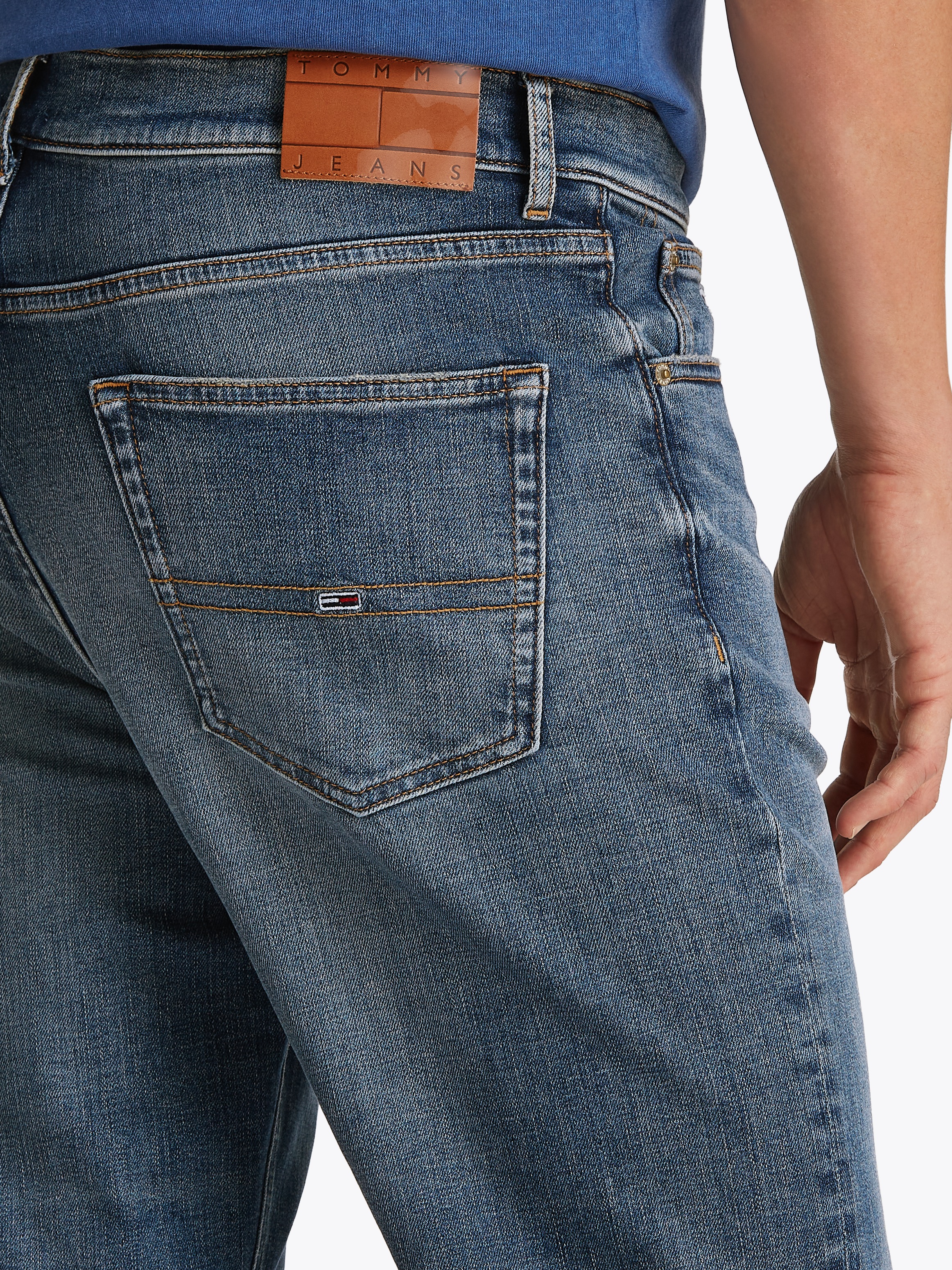 Tommy Jeans Regular-fit-Jeans »Otis Regular Straight«, Gerade geschnittene Jeans, regulärer Leibhöhe