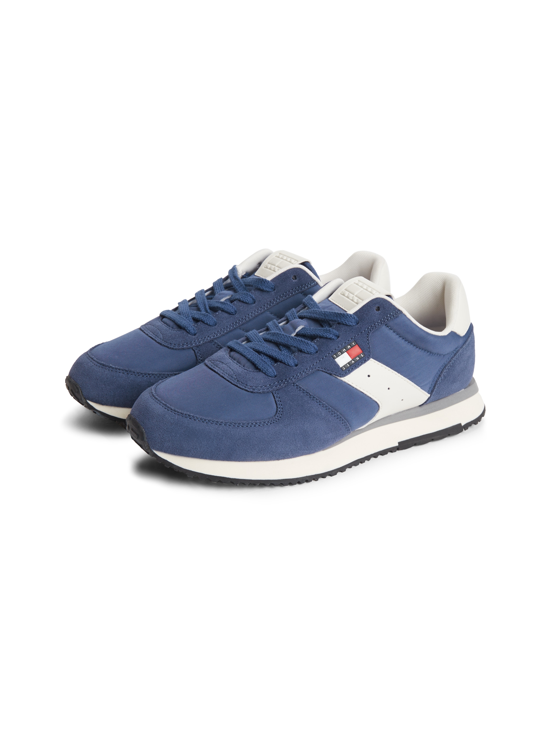 Tommy Jeans Sneaker "TJM EVA RUNNER MIX MATERIAL" Freizeitschuh, Schnürschuh mit Logoflaggen-Prägung an der Schuhzunge