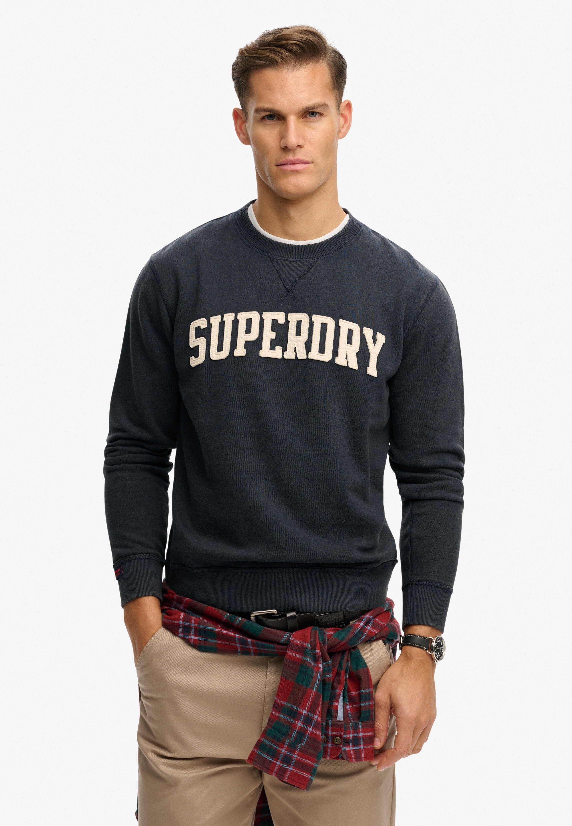 Superdry Sweatshirt "VINTAGE ATHLETIC CREW", aus Baumwolle und angerauter Sweatware, Loose Fit, ohne Verschluss
