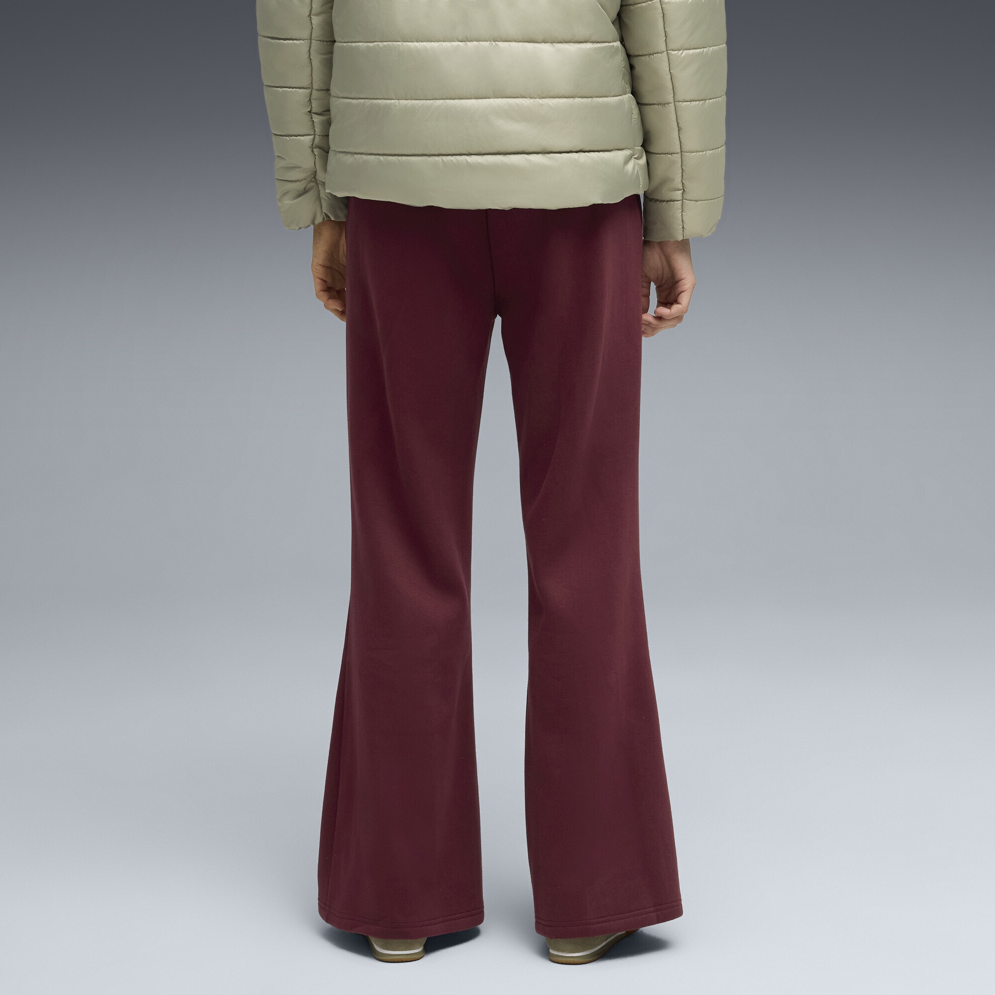 PUMA Sporthose »HER Bequeme Straight Fit High-Waist-Hose Damen«