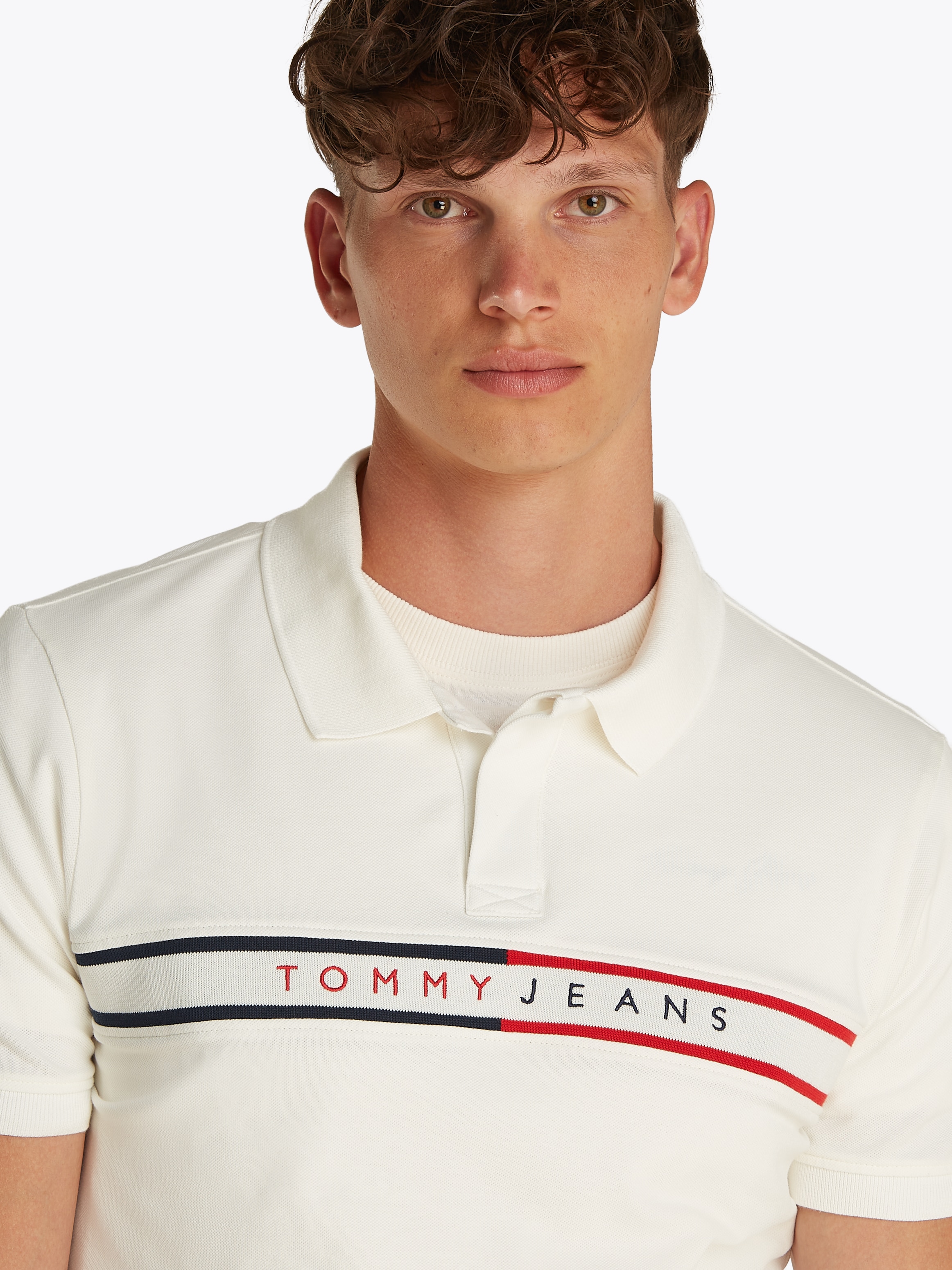 Tommy Jeans Poloshirt "TJM SLIM CHEST FLAG POLO", Mit Rundhalsausschnitt günstig online kaufen