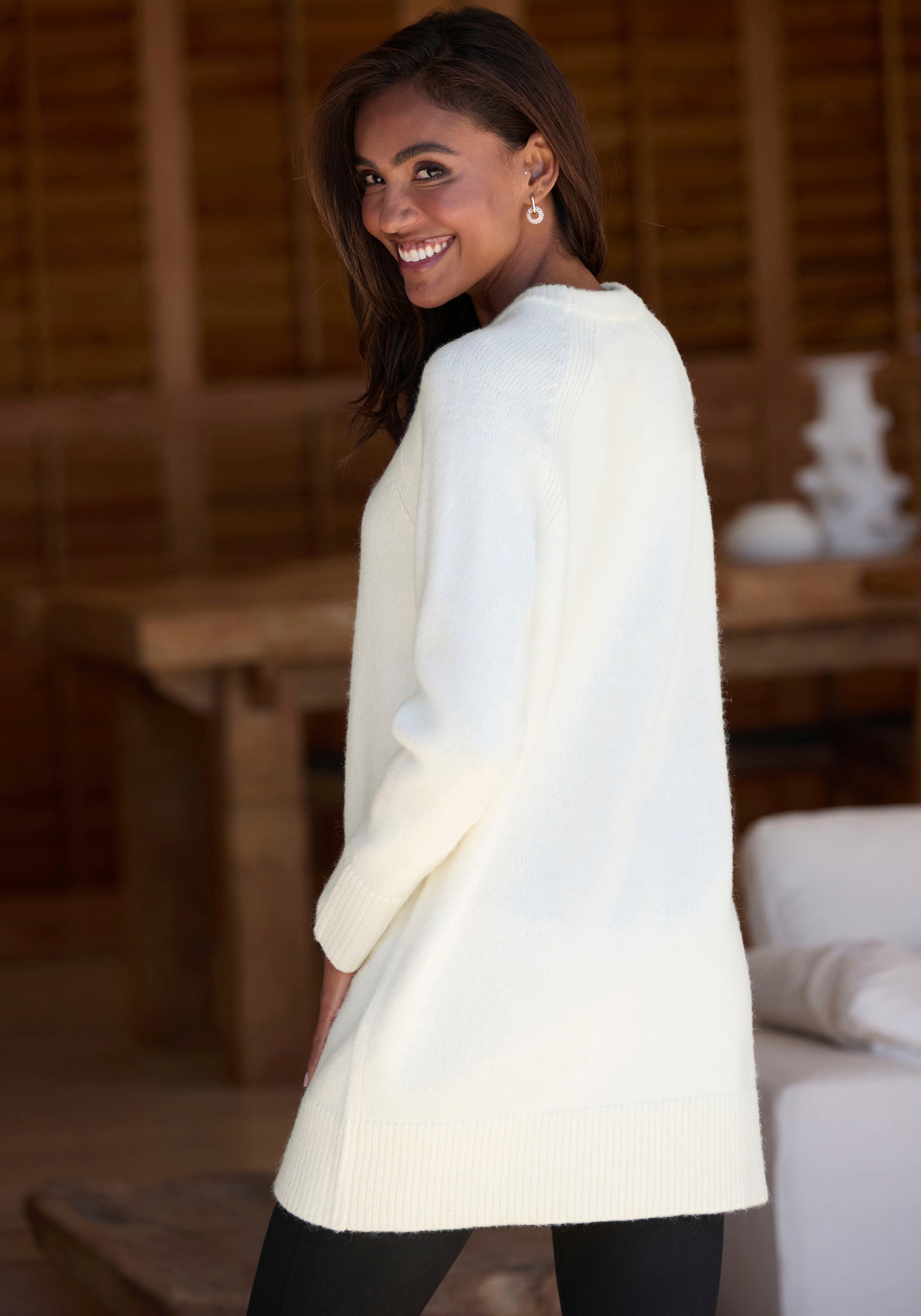 Thumbnail - LASCANA Longpullover in lässiger Form aus supersofter Qualität, Kuschelpulli, Pulloverkleid