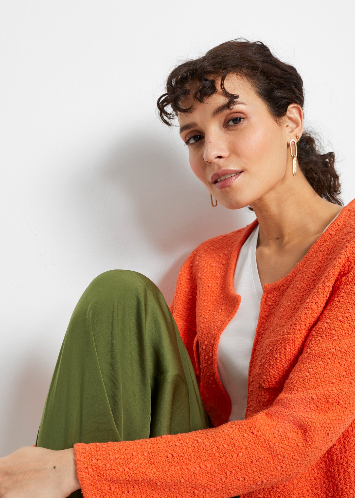 Strickjacke BONPRIX, Damen, Gr. 44/46 (L), mango, Strick, Obermaterial: 81% Baumwolle, 14% Polyester, 5% Polyamid, unifarben, loose fit hüftlang, Rundhals, Strickjacken Strickjacke, Loose fit, mit Bouclégarn, femininer Stil 3