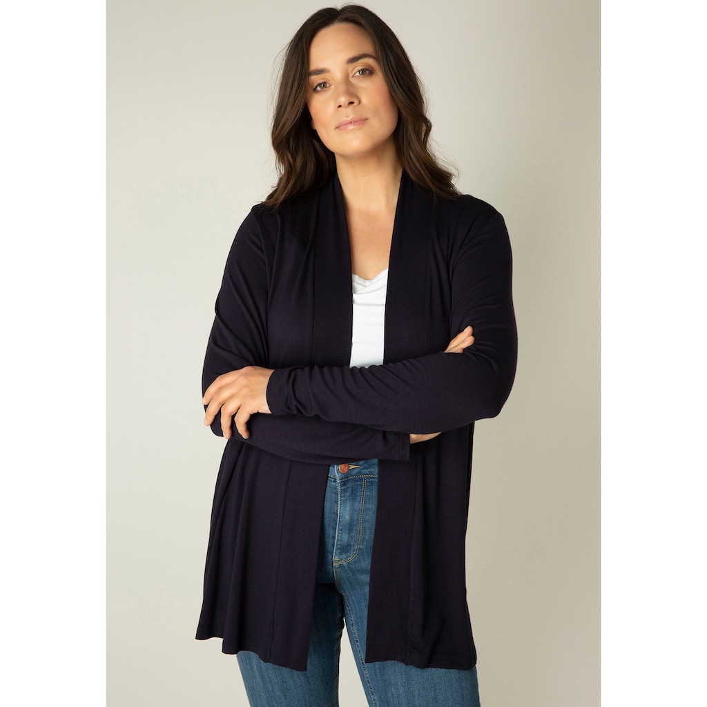 Base Level Curvy Strickjacke