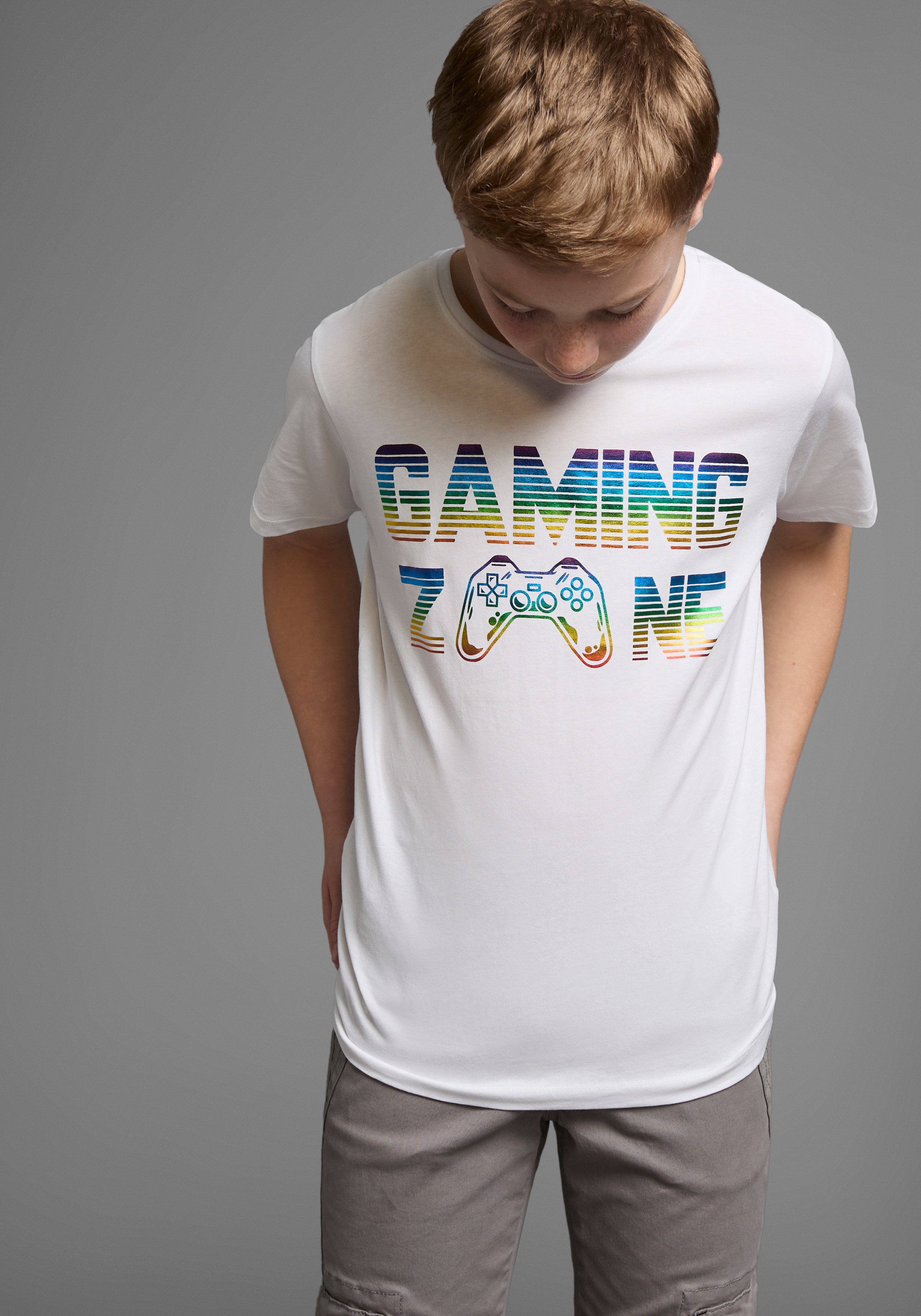 KIDSWORLD T-Shirt "GAMING ZONE" Kurzarm, Basic-Passform, mit Foliendruck