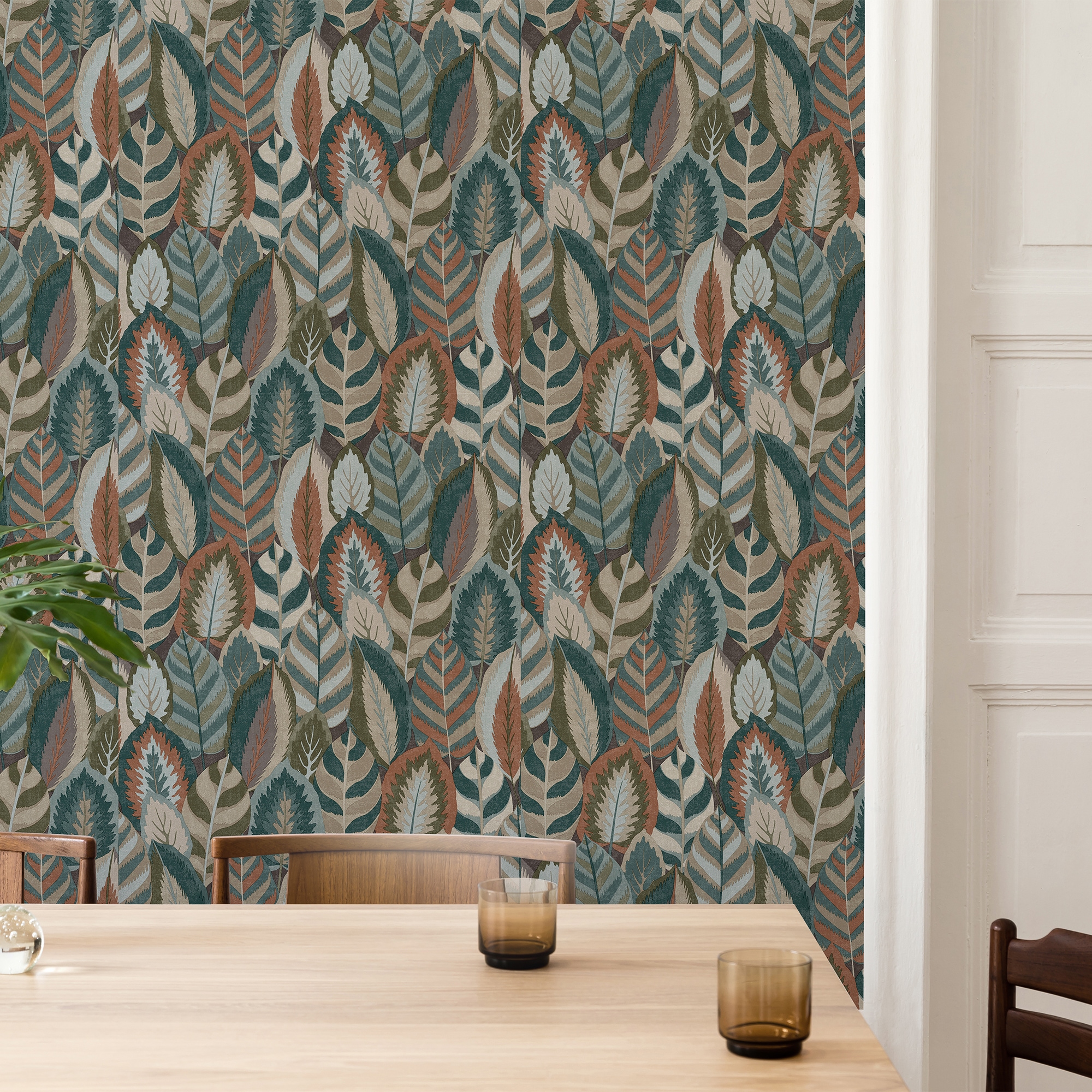 Sublime Vliestapete "ARTY LEAVES TERRA" botanisch geprägt Design Tapeten