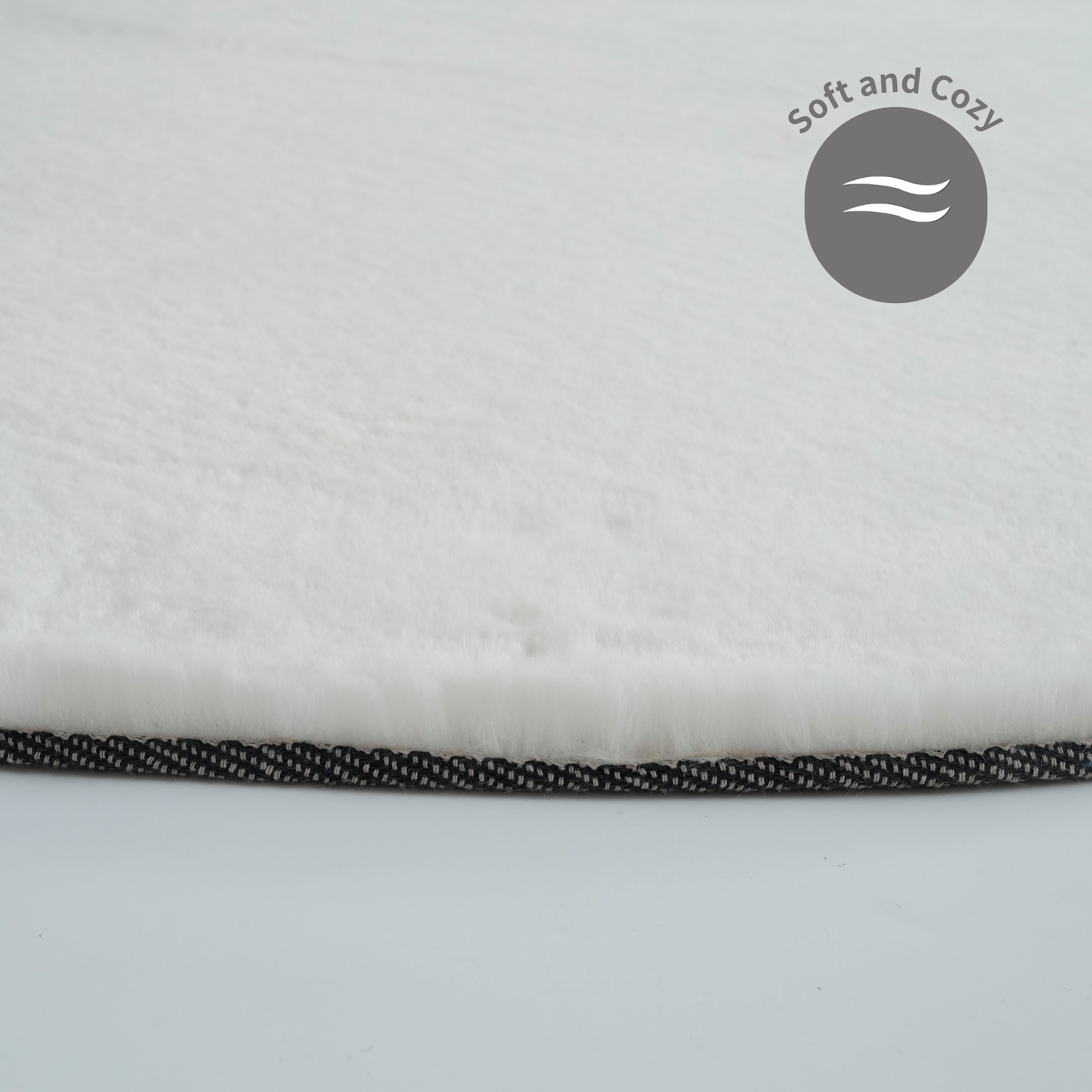 Bruno Banani Hochflor-Teppich »Rabbit 2 Bean, Kunstfell Teppich, Modern, besondere Form«, U-förmig, 25 mm Höhe, Kaninchenfell-Haptik, Microfaser, Wohnzimmer, Schlafzimmer, Esszimmer